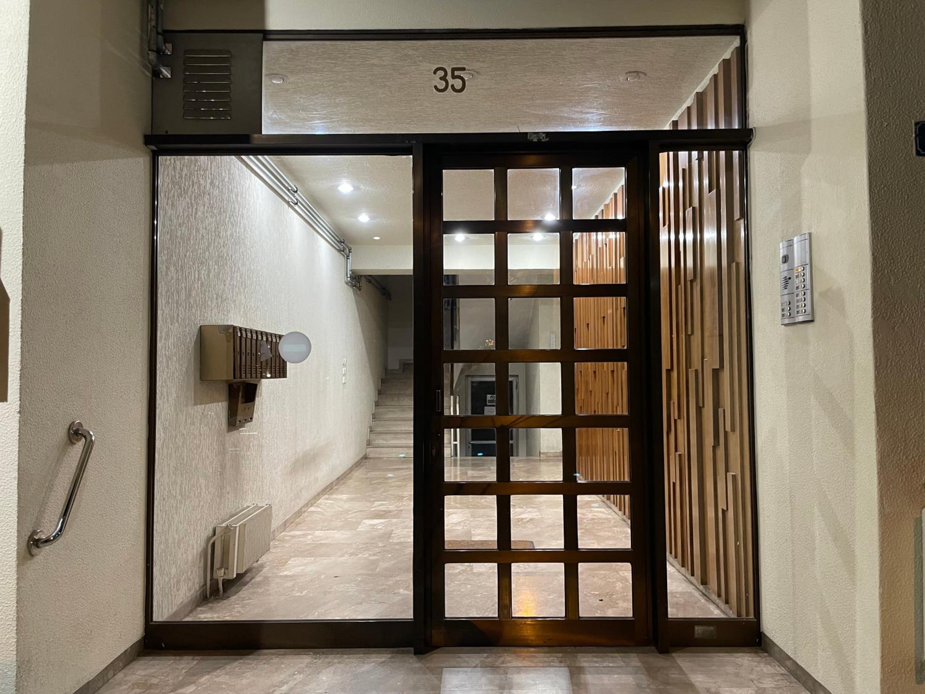 Athens Neos Kosmos penthouse, sea and city view