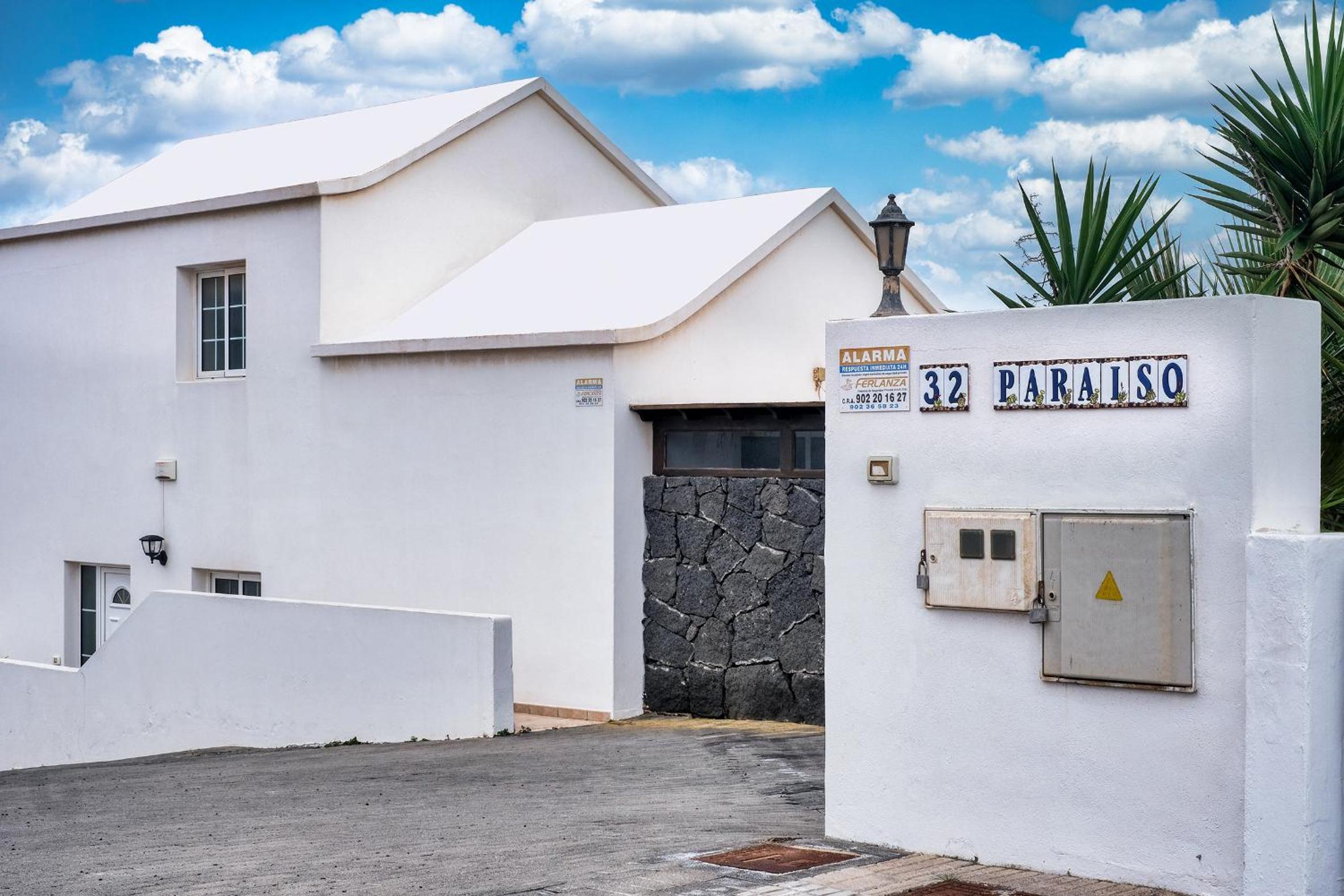 Casa El Paraiso - Private Pool, Jacuzzi, Air-con and BBQ By Lanzarote Vacation Homes