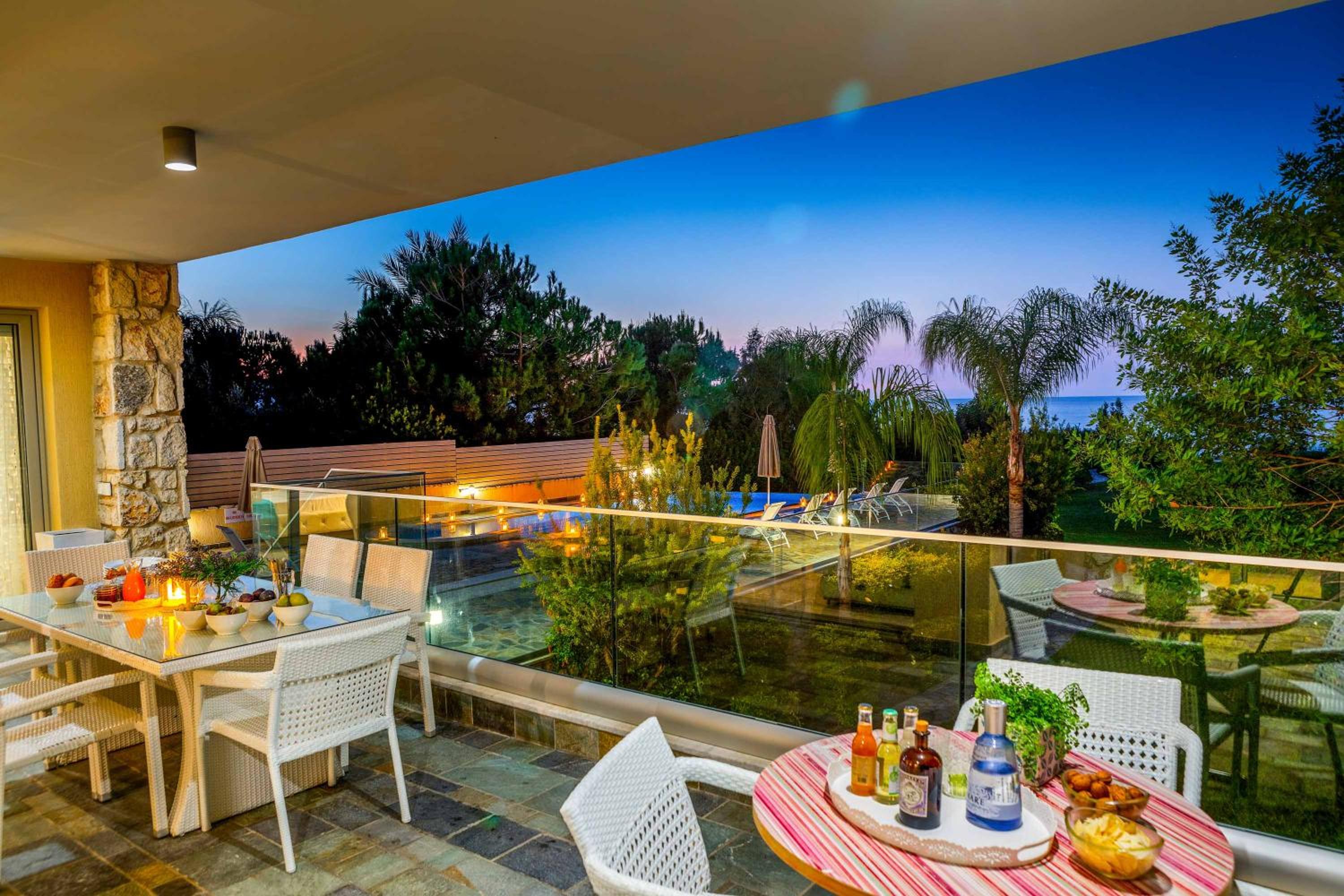 Harmonia Beach Villa