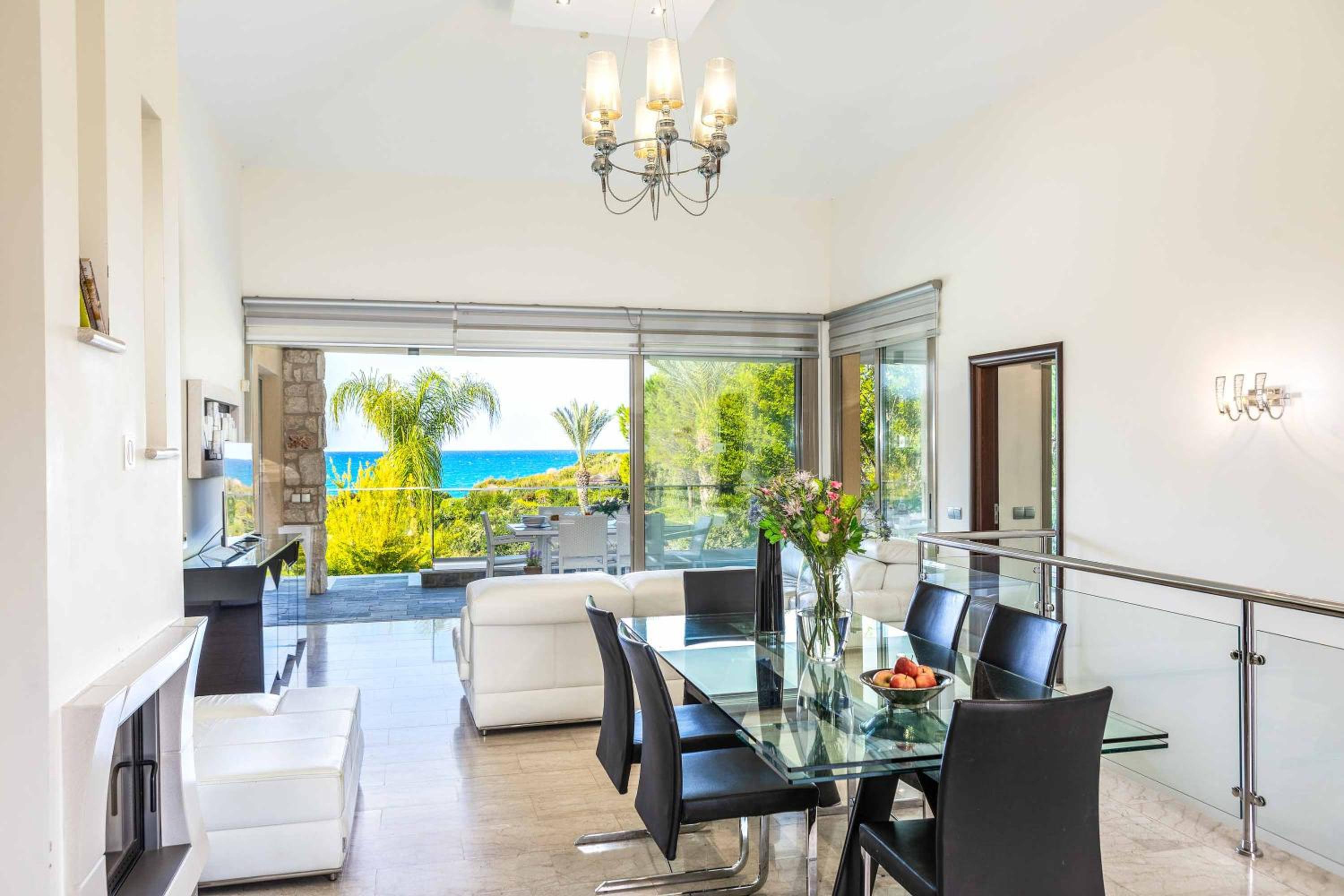 Harmonia Beach Villa
