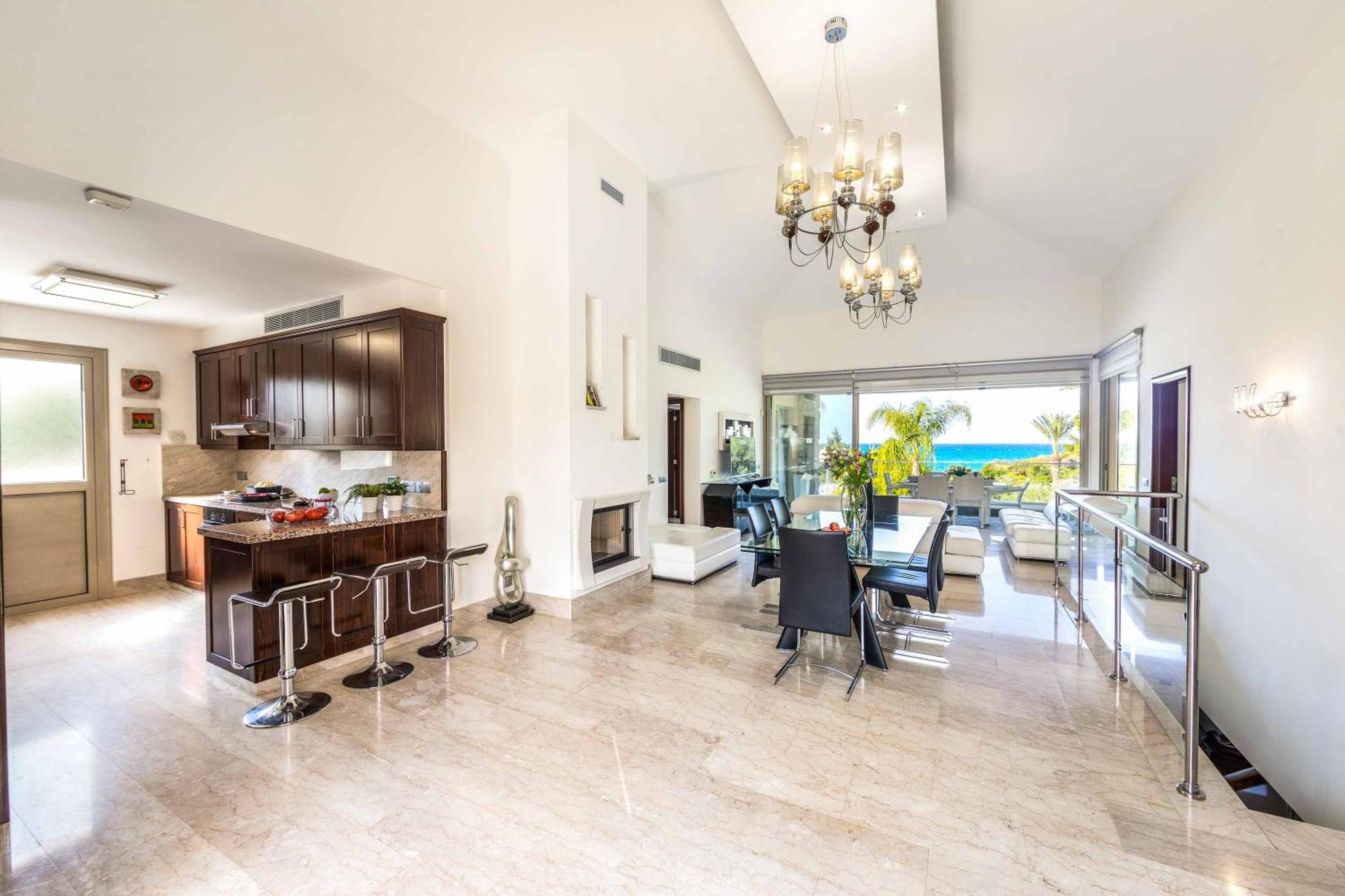 Harmonia Beach Villa
