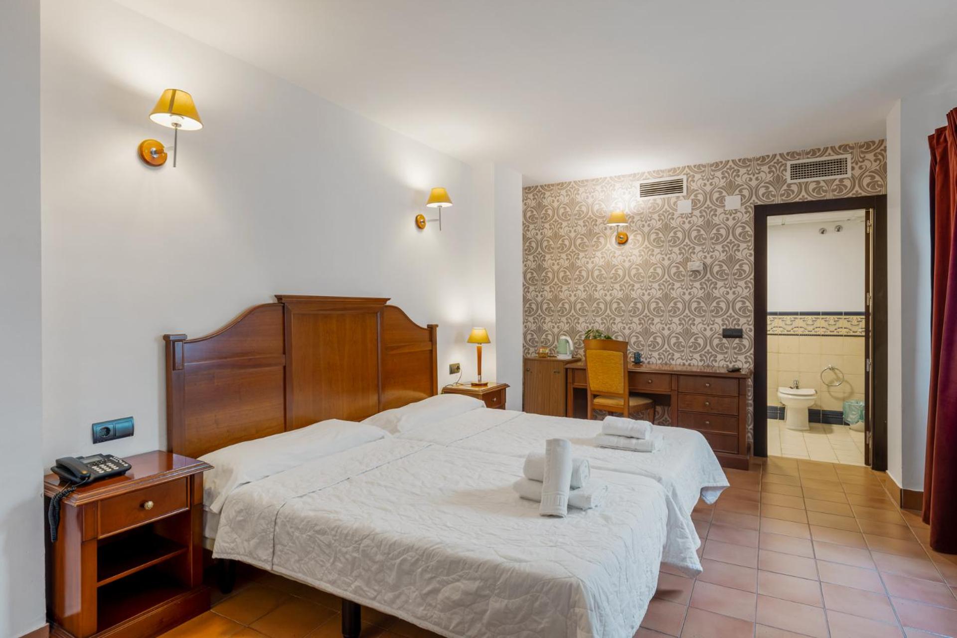 I AM La Posada Hotel and Apartment
