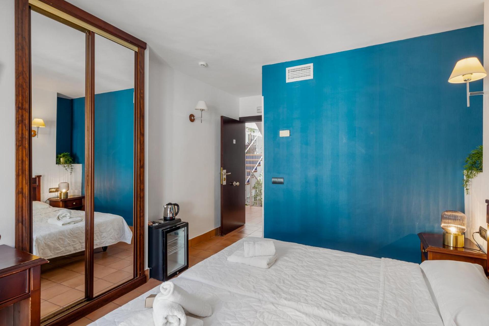 I AM La Posada Hotel and Apartment