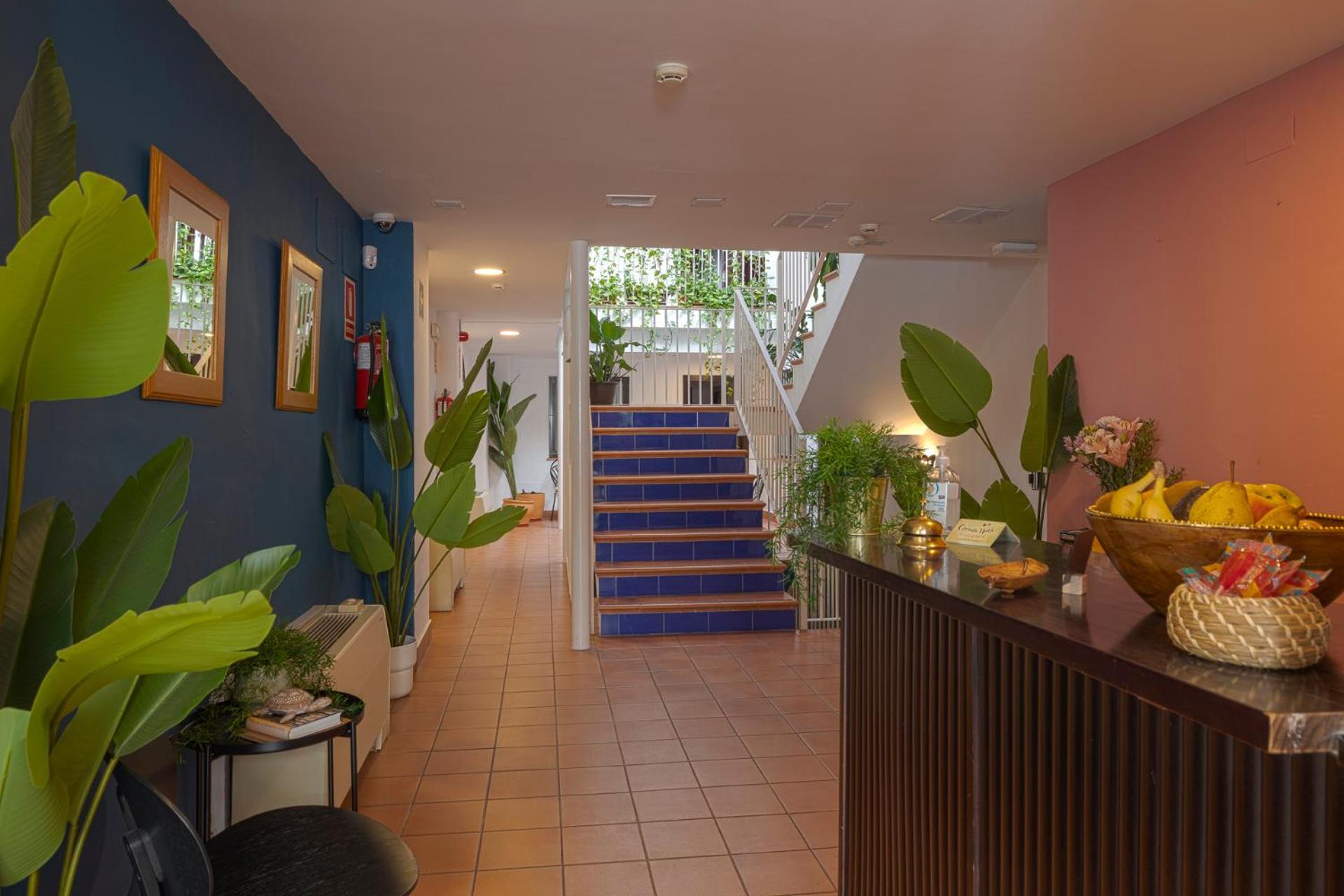 I AM La Posada Hotel and Apartment