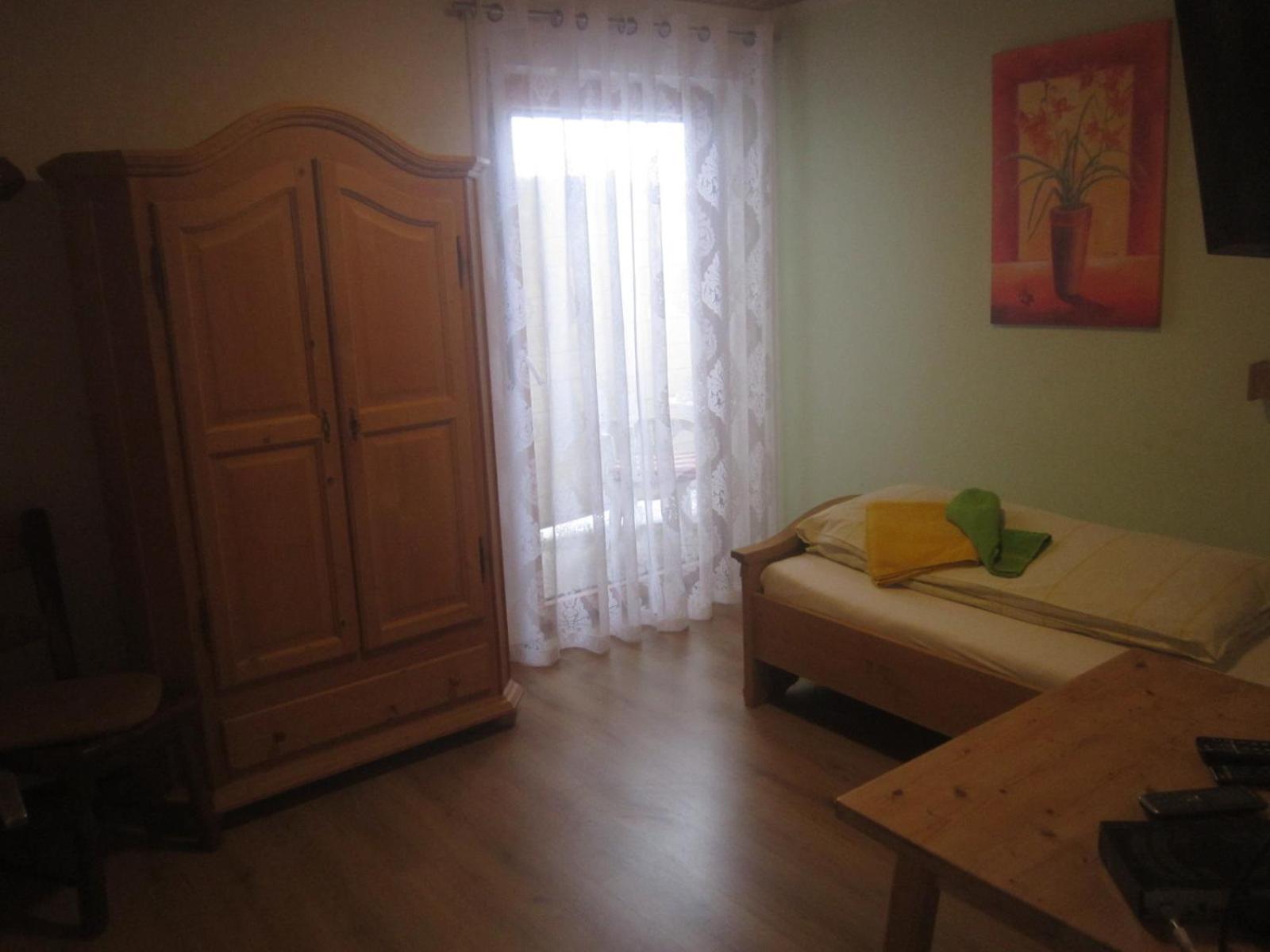 Photo 29