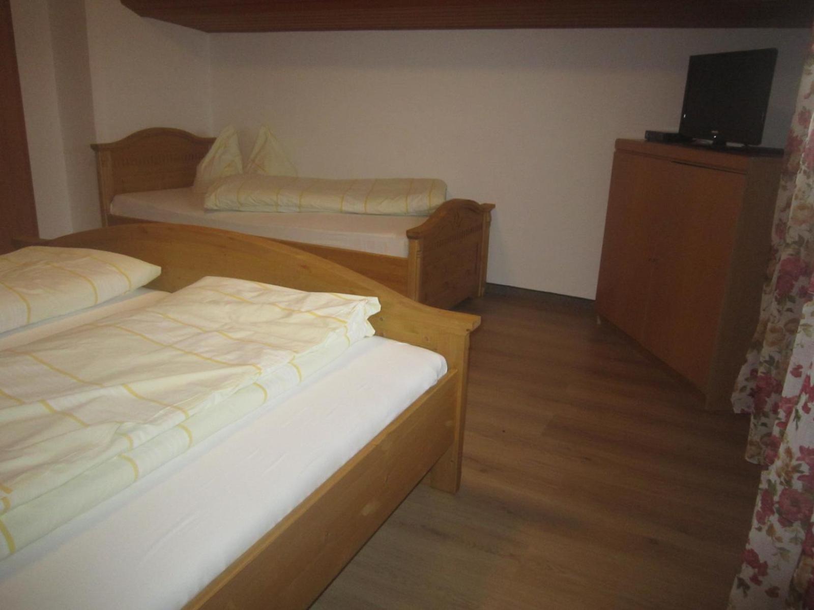 Photo 38