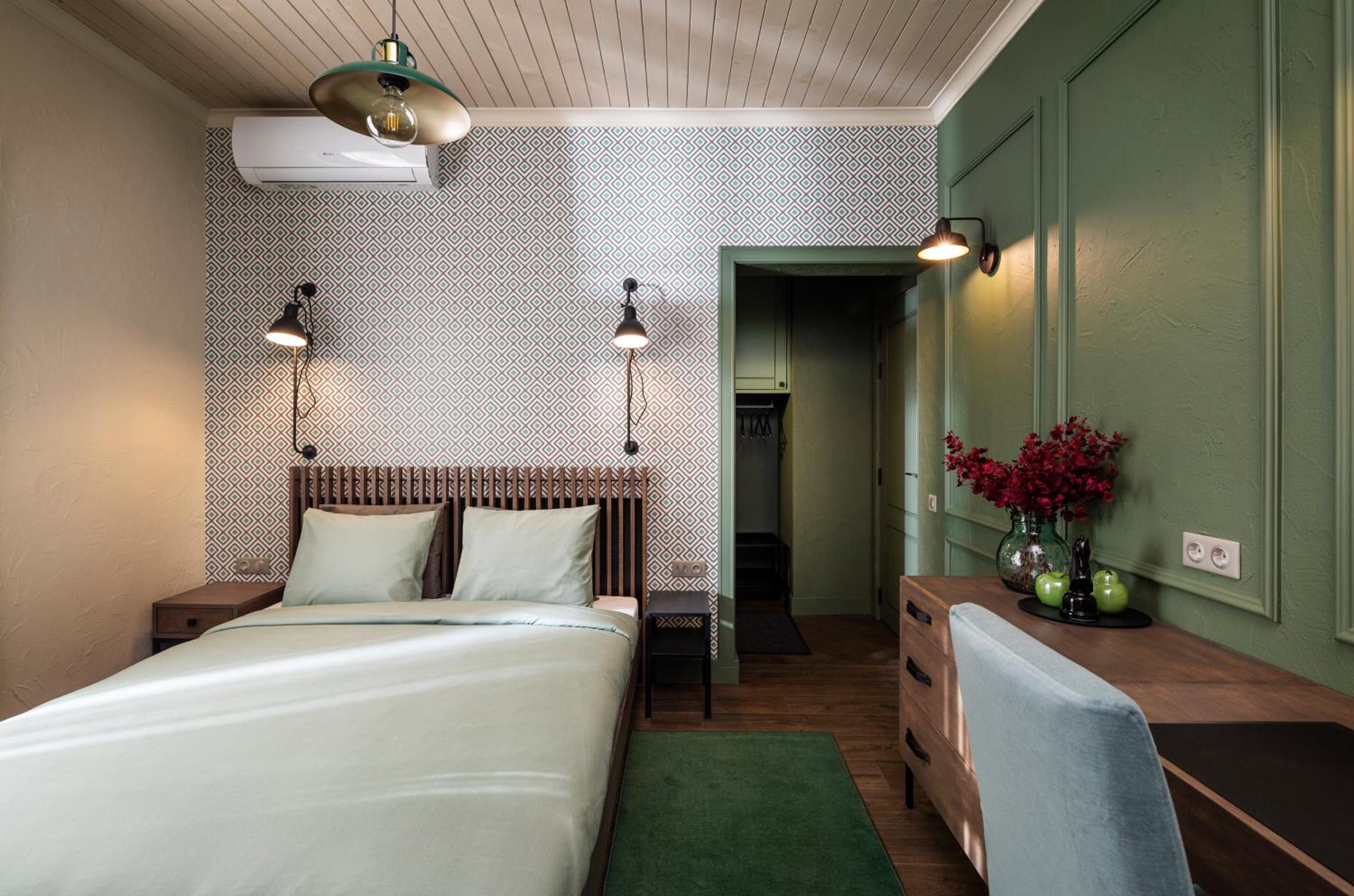 5 Vintage Guest House