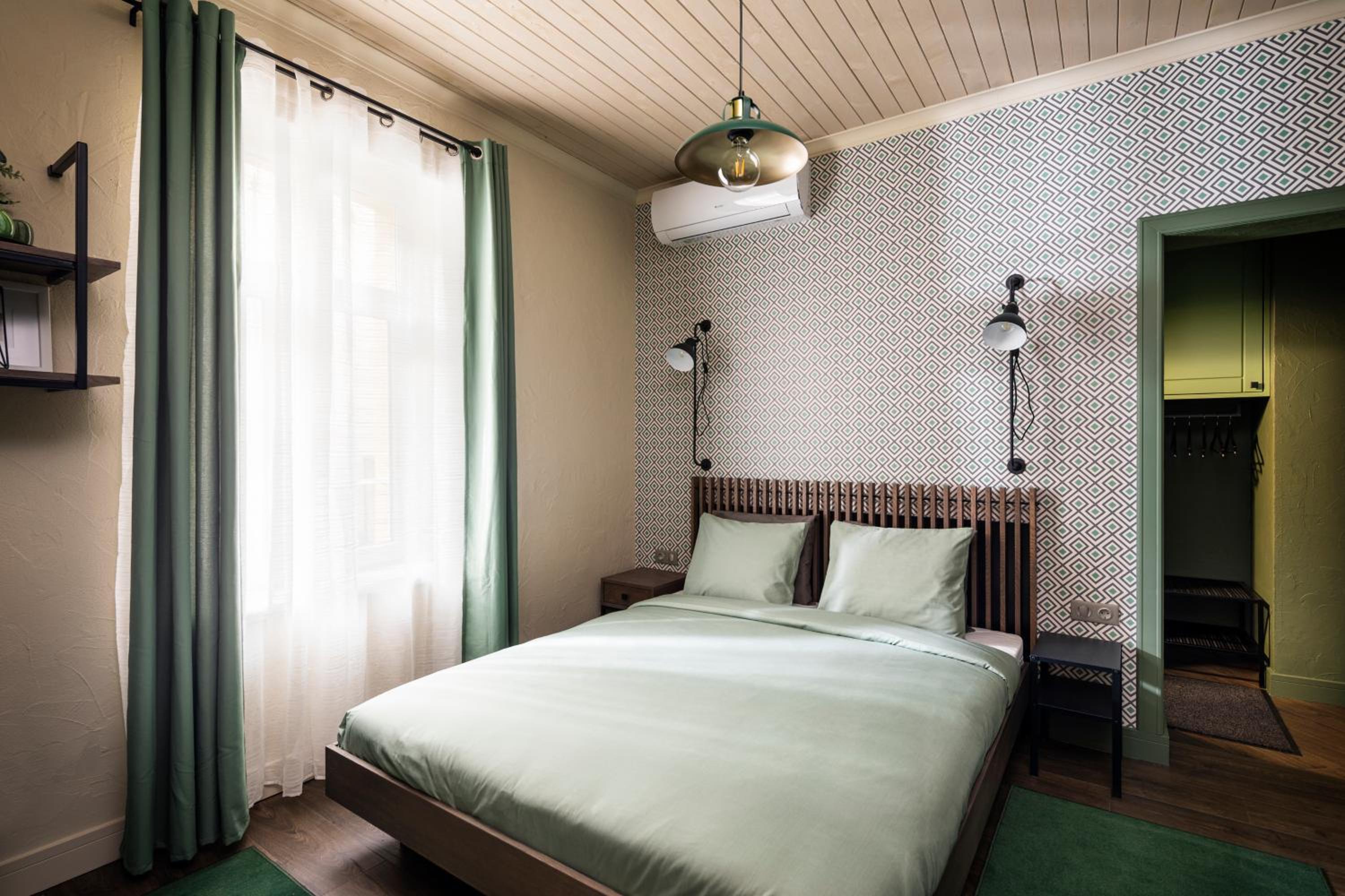 5 Vintage Guest House