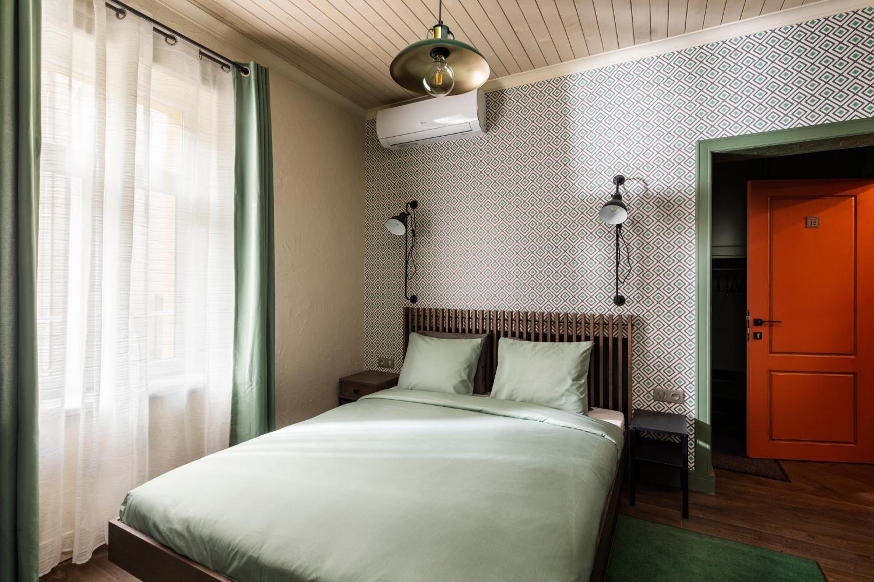 5 Vintage Guest House