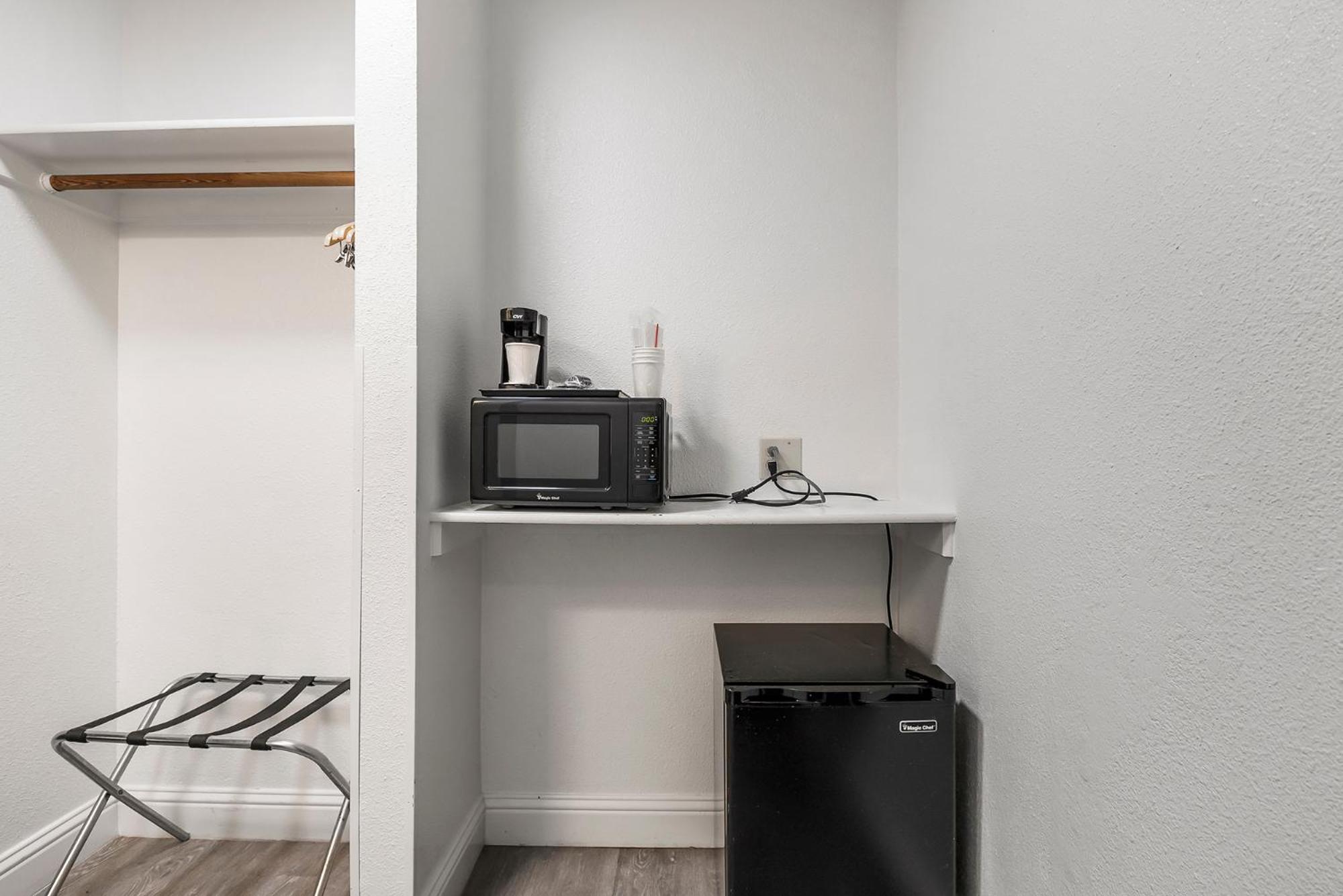 Chico Vacations - Heritage Inn Express Chico - Property Image 21