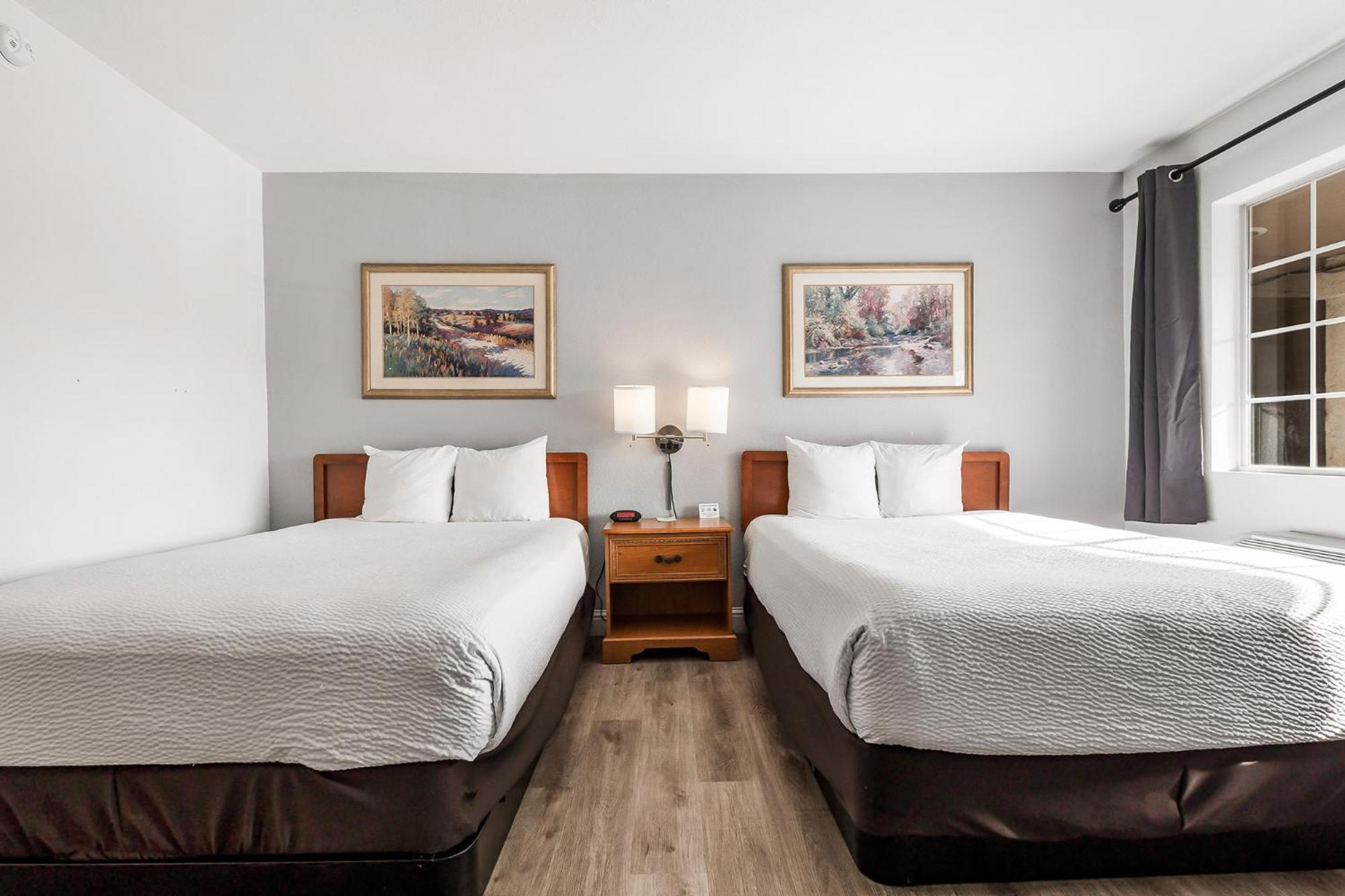 Chico Vacations - Heritage Inn Express Chico - Property Image 59