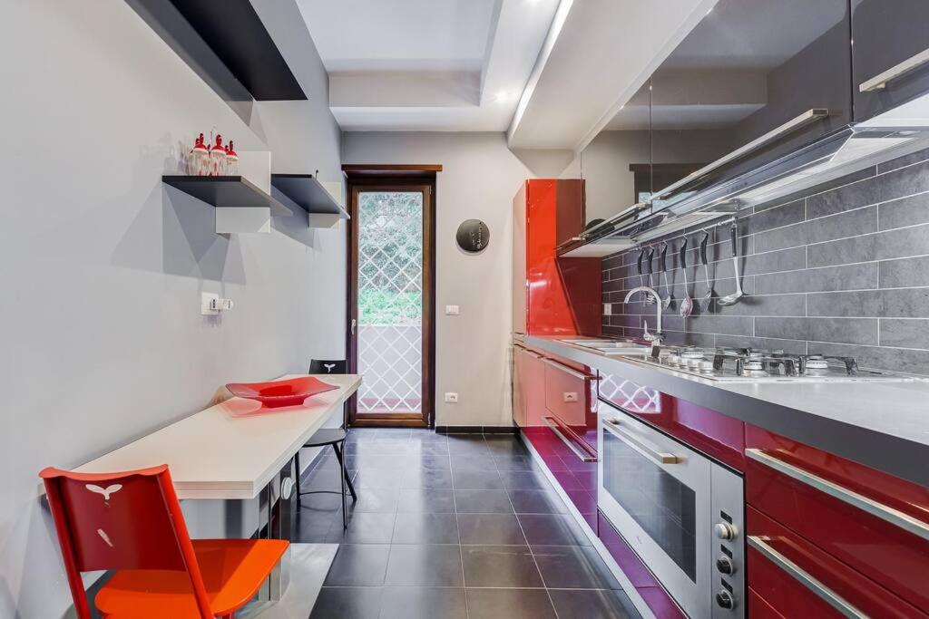Exclusive Apartment in Eur Lake