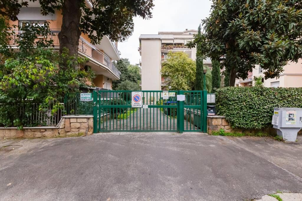Exclusive Apartment in Eur Lake