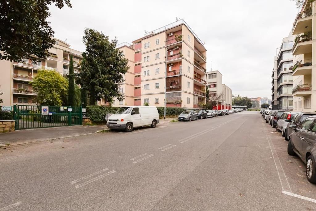 Exclusive Apartment in Eur Lake