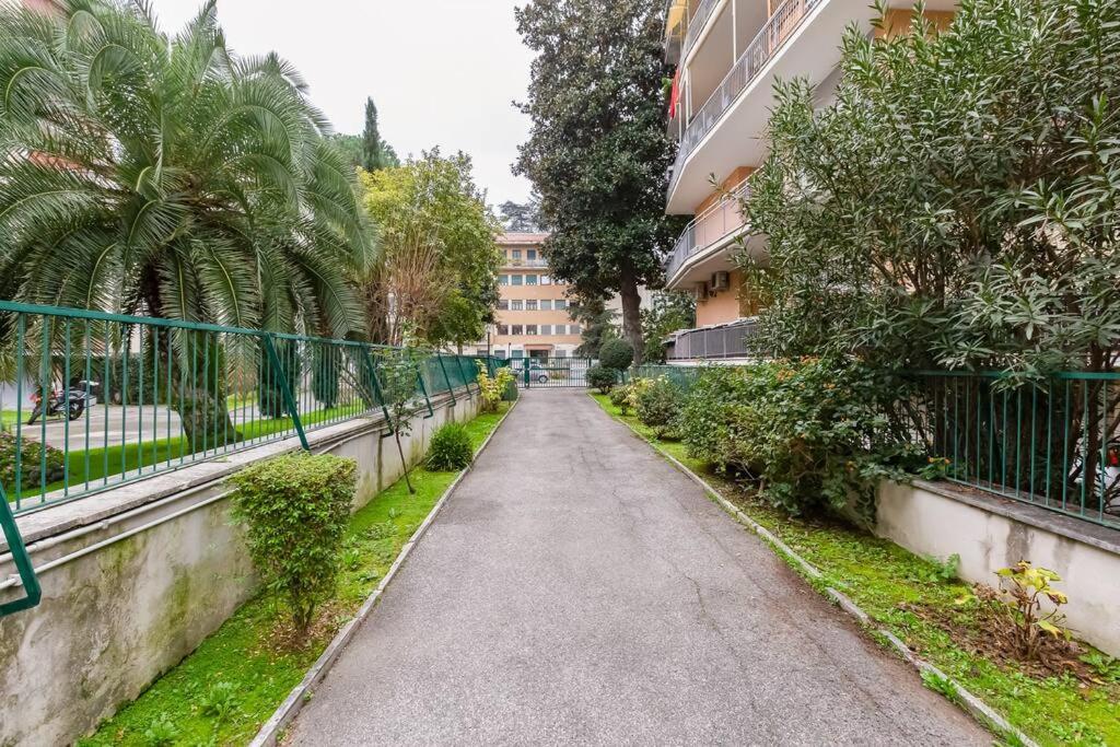 Exclusive Apartment in Eur Lake