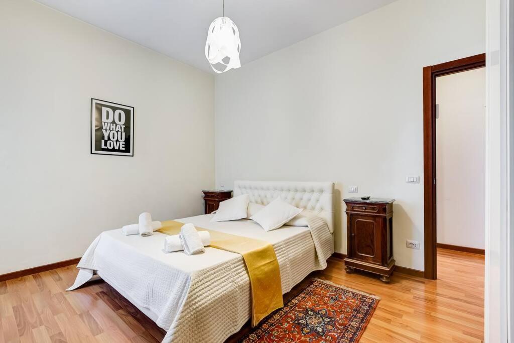 Exclusive Apartment in Eur Lake