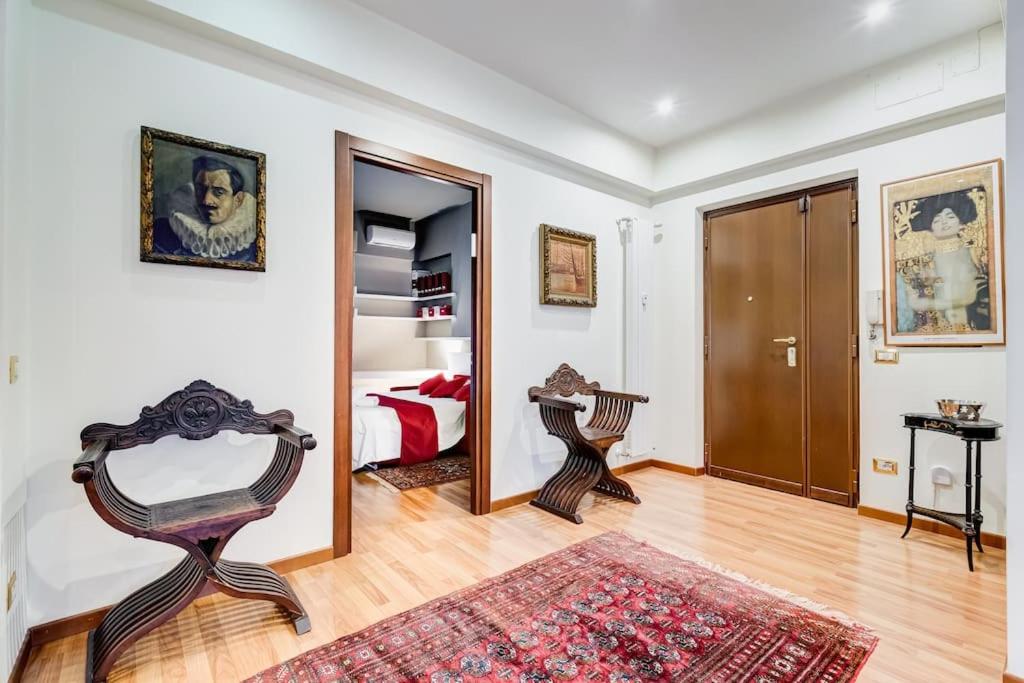 Exclusive Apartment in Eur Lake