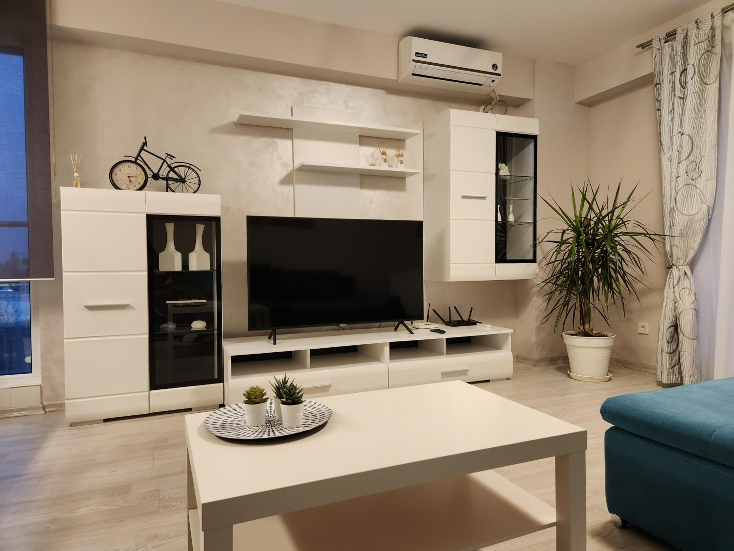 Airport Apartment Otopeni view 4
