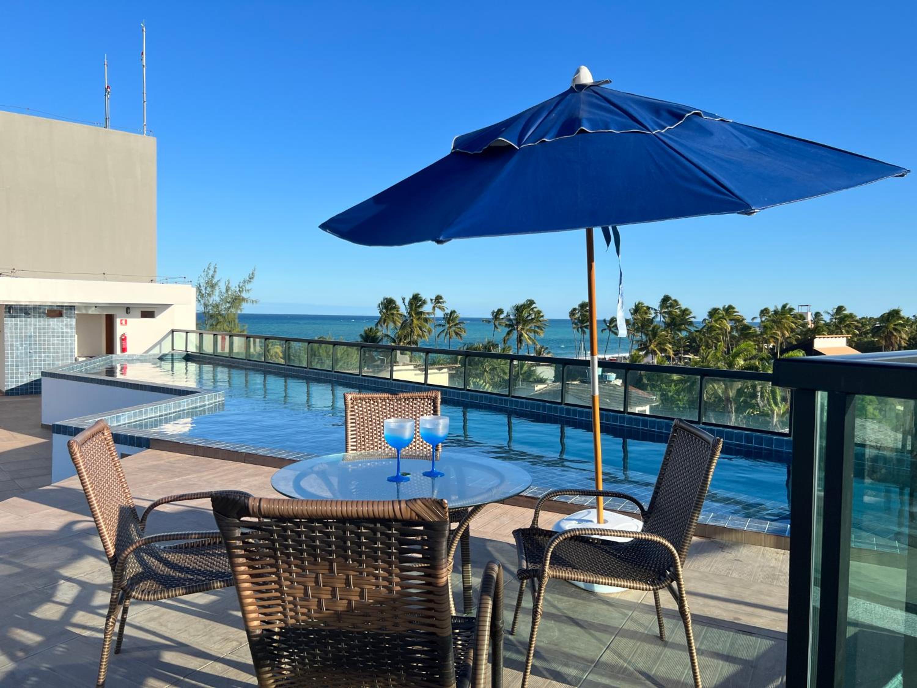 Apartment with incredible views, 10 meters from the beach