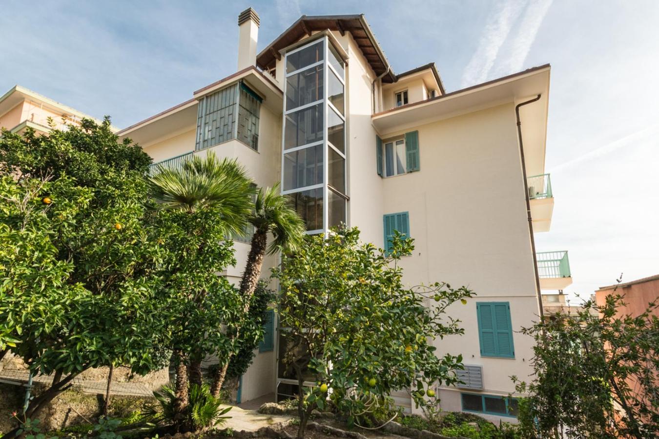 Casa Acqua Marina - 1 min from the sea, Wi-Fi & Air Conditioning, Sea View Balcony