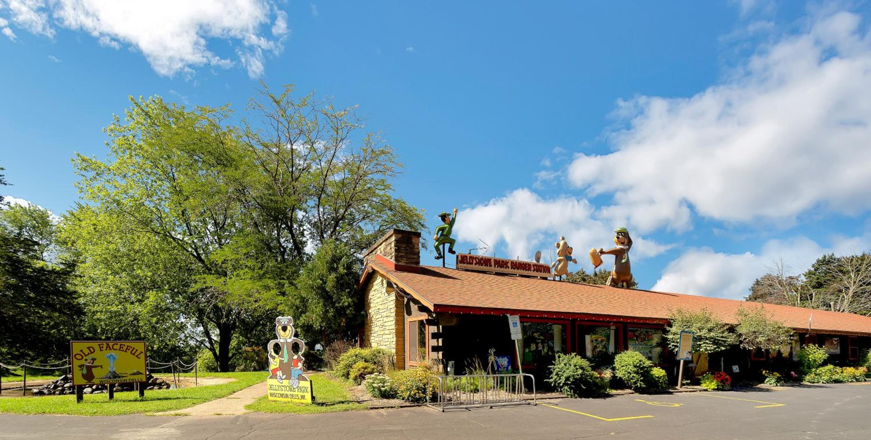 Yogi Bear's Jellystone Park Camp-Resort Wisconsin Dells