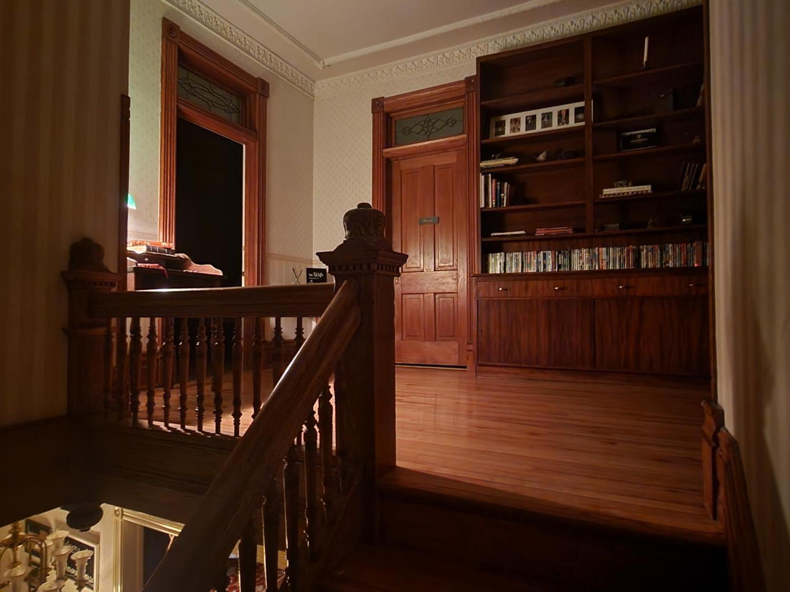 Downen House Bed & Breakfast view 4
