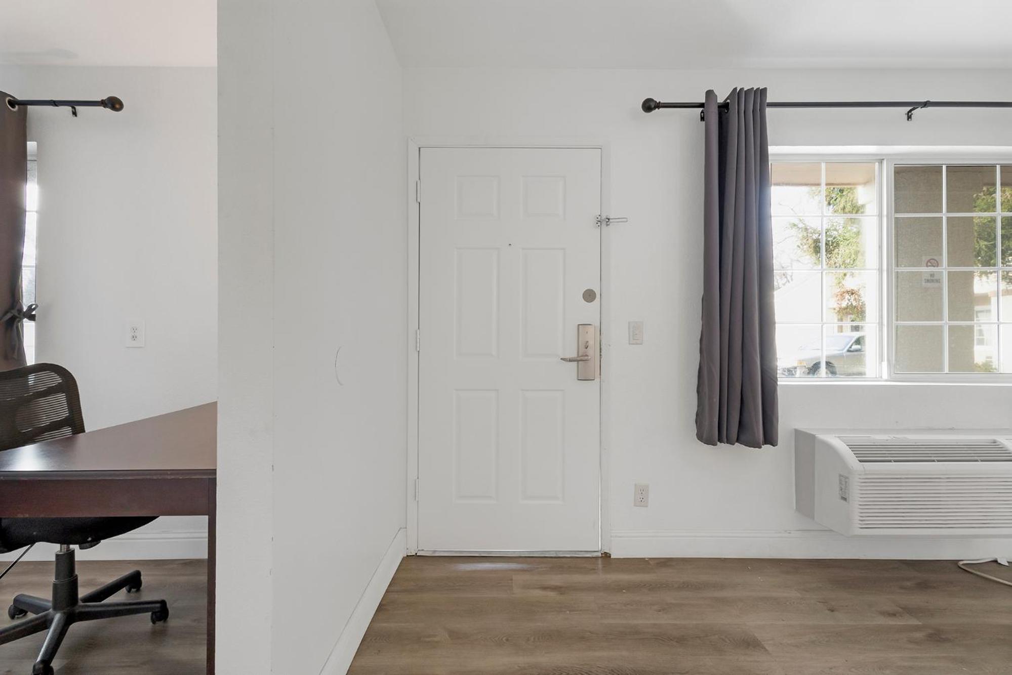 Chico Vacations - Heritage Inn Express Chico - Property Image 51