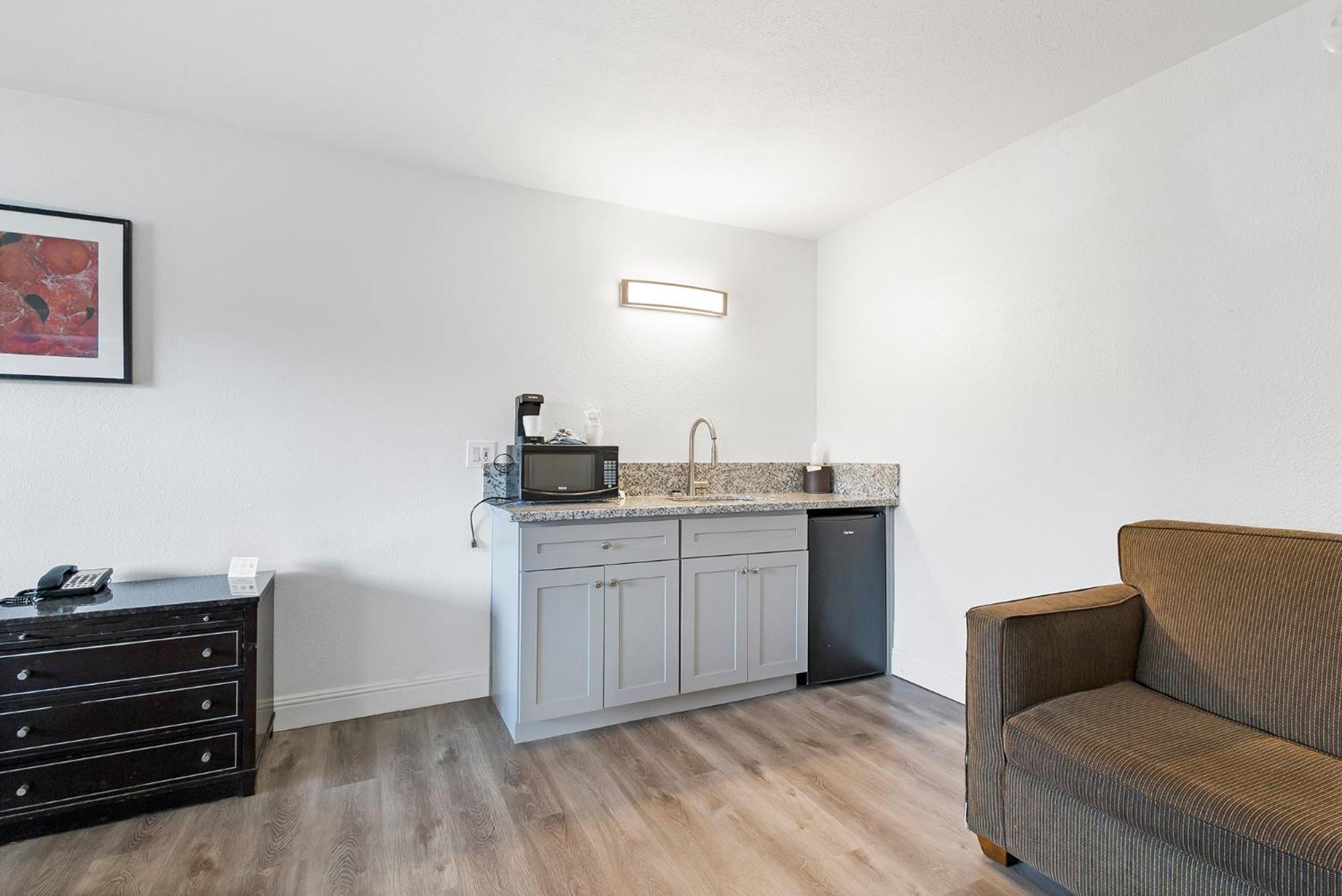 Chico Vacations - Heritage Inn Express Chico - Property Image 47