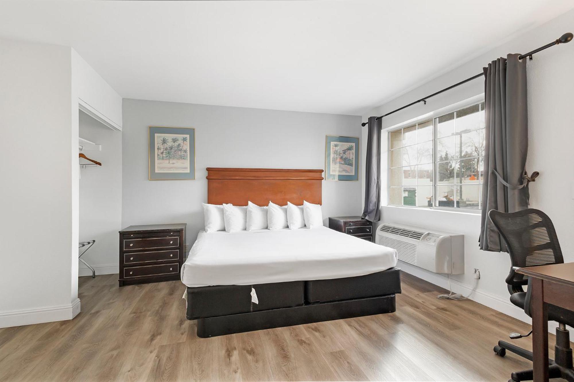 Chico Vacations - Heritage Inn Express Chico - Property Image 8