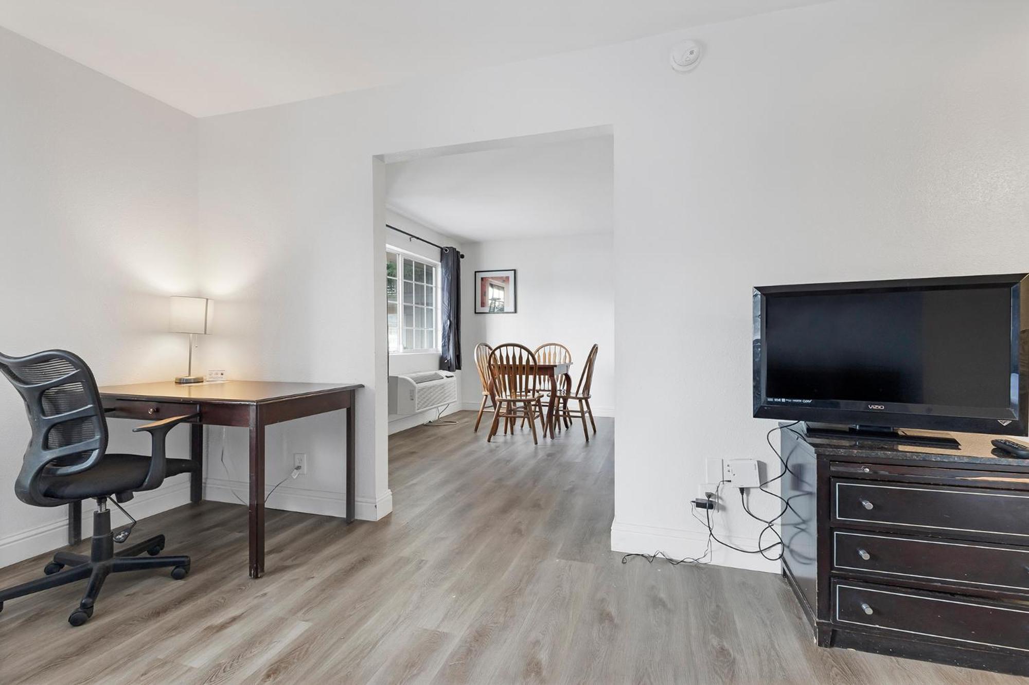 Chico Vacations - Heritage Inn Express Chico - Property Image 10