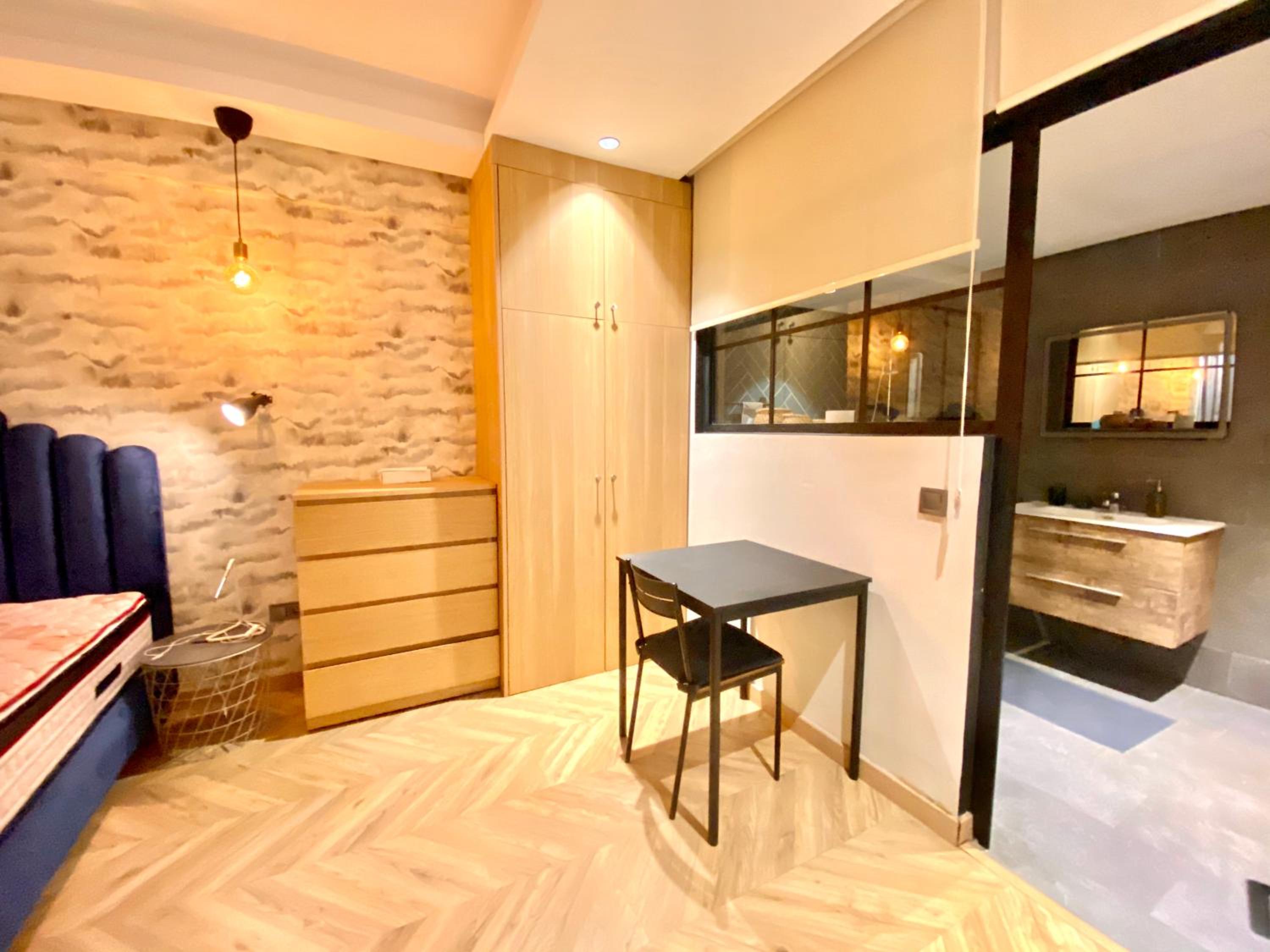 hotel room