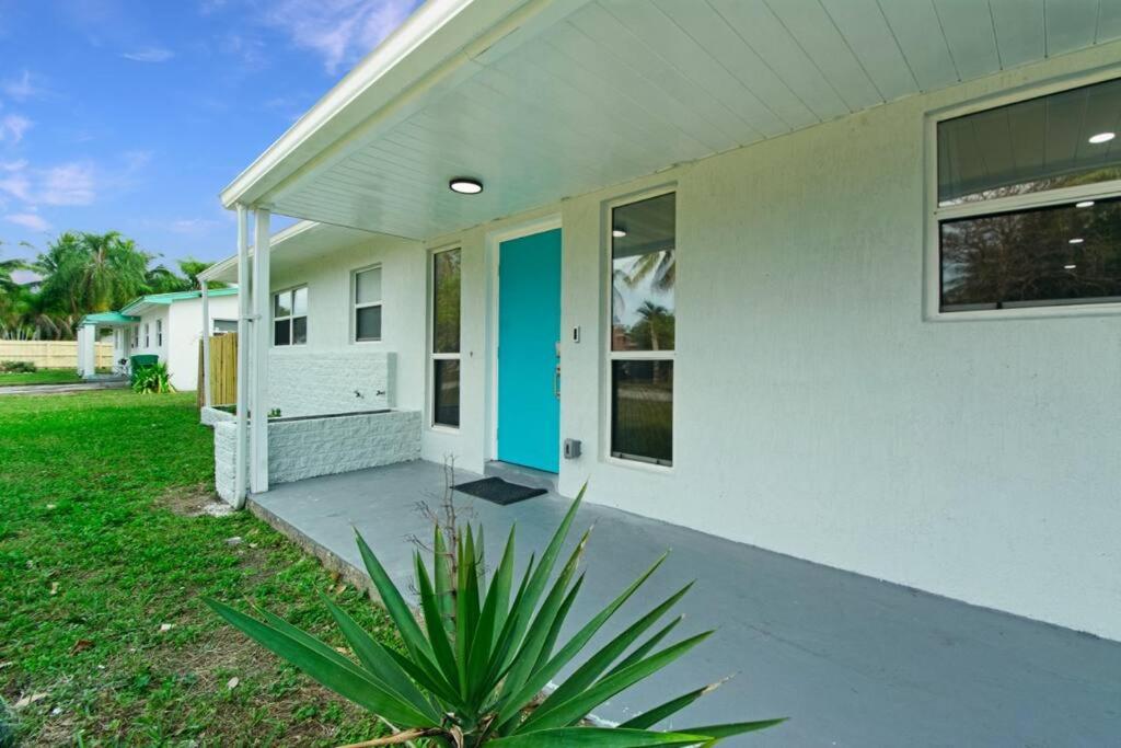 West Palm Beach Pool Home- Paxton view 5