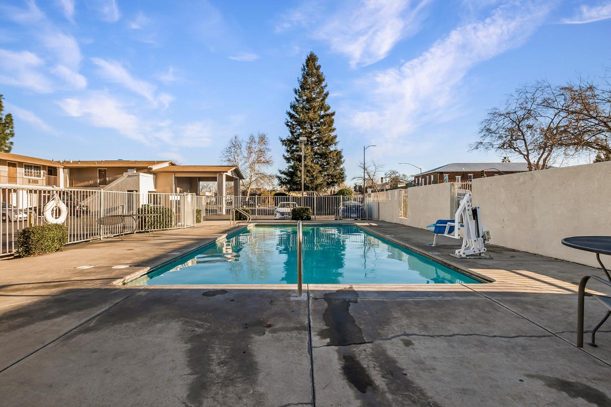 Chico Vacations - Heritage Inn Express Chico - Property Image 43