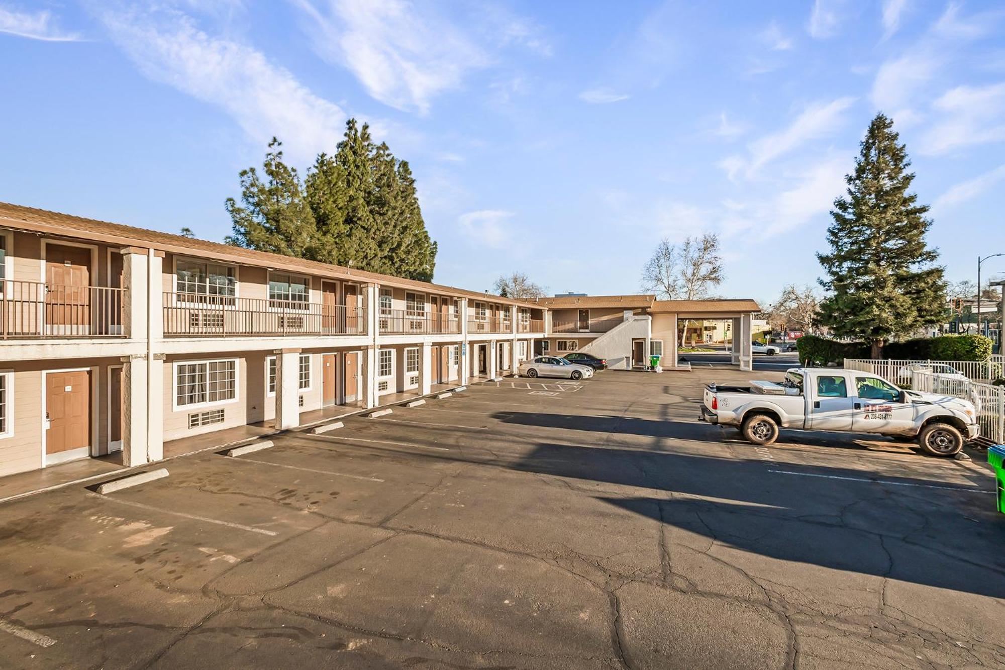 Chico Vacations - Heritage Inn Express Chico - Property Image 42