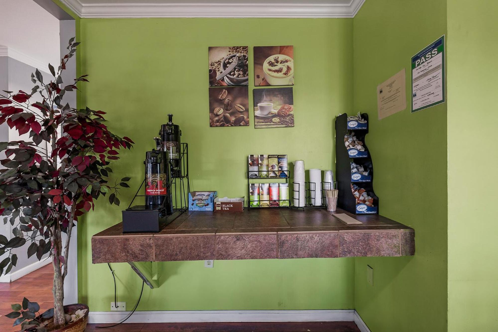 Chico Vacations - Heritage Inn Express Chico - Property Image 29