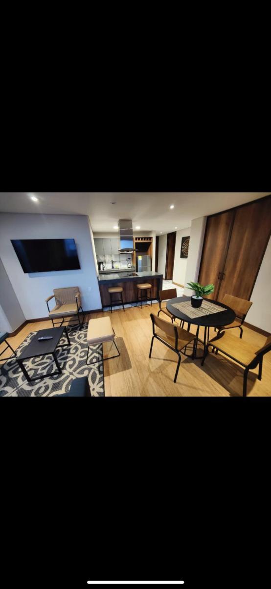 R6/ Amplió loft en la Candelaria