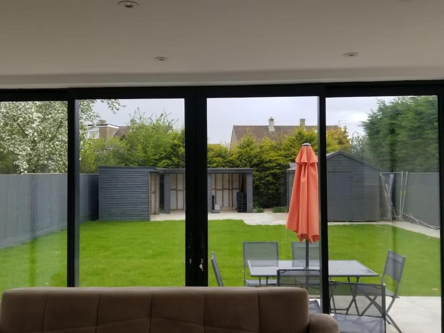 Evergreen Lodge - Two Bed Lux Flat - Parking, Garden, Patio, WIFI, Netflix - Close to Blenheim Palace & Oxford - F3 view 3
