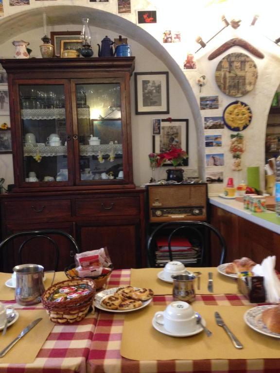 Bed & Breakfast Hostel H24