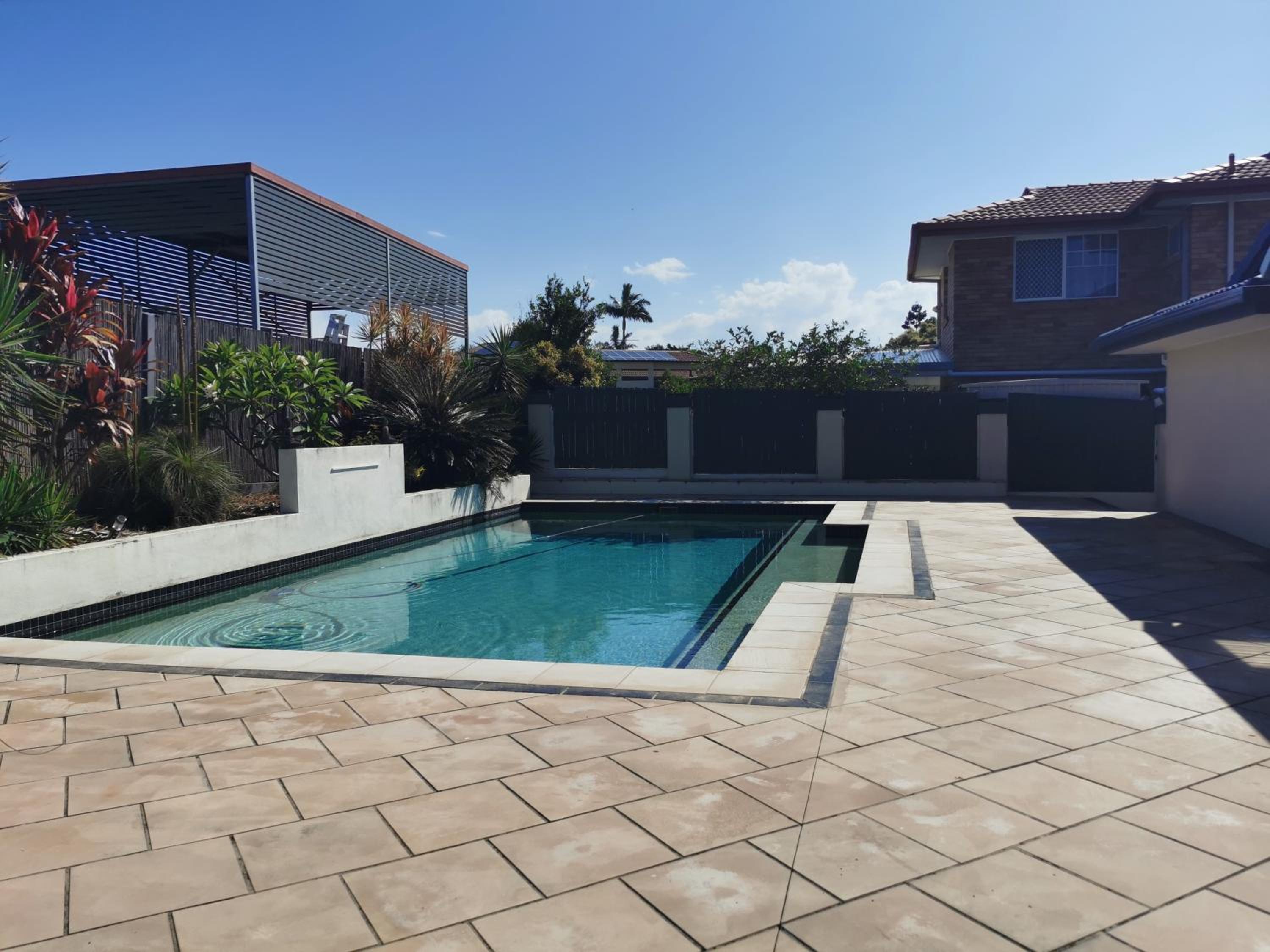 Eight Mile Plains House