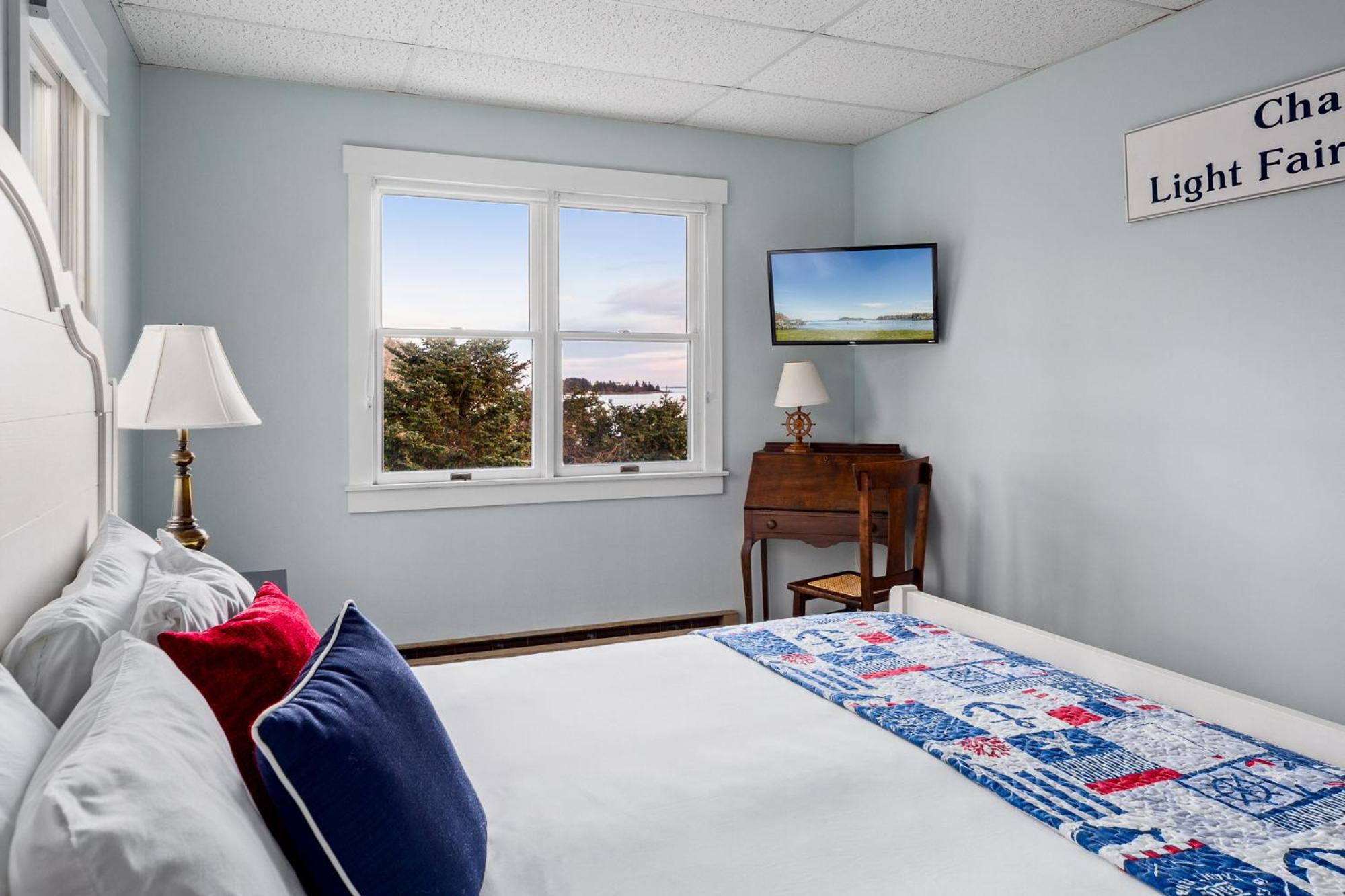 East Wind Inn on the Water 21