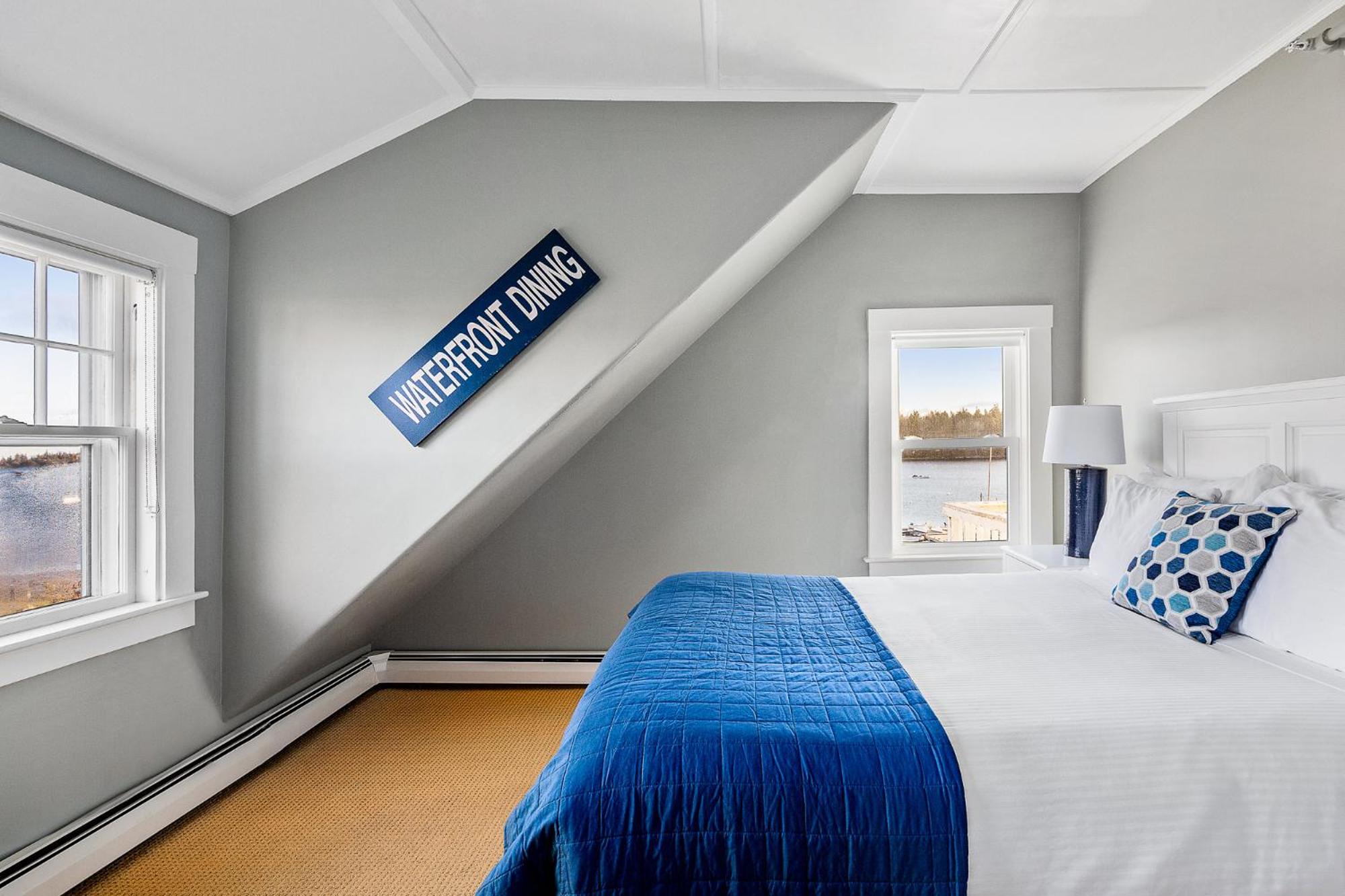 East Wind Inn on the Water 22