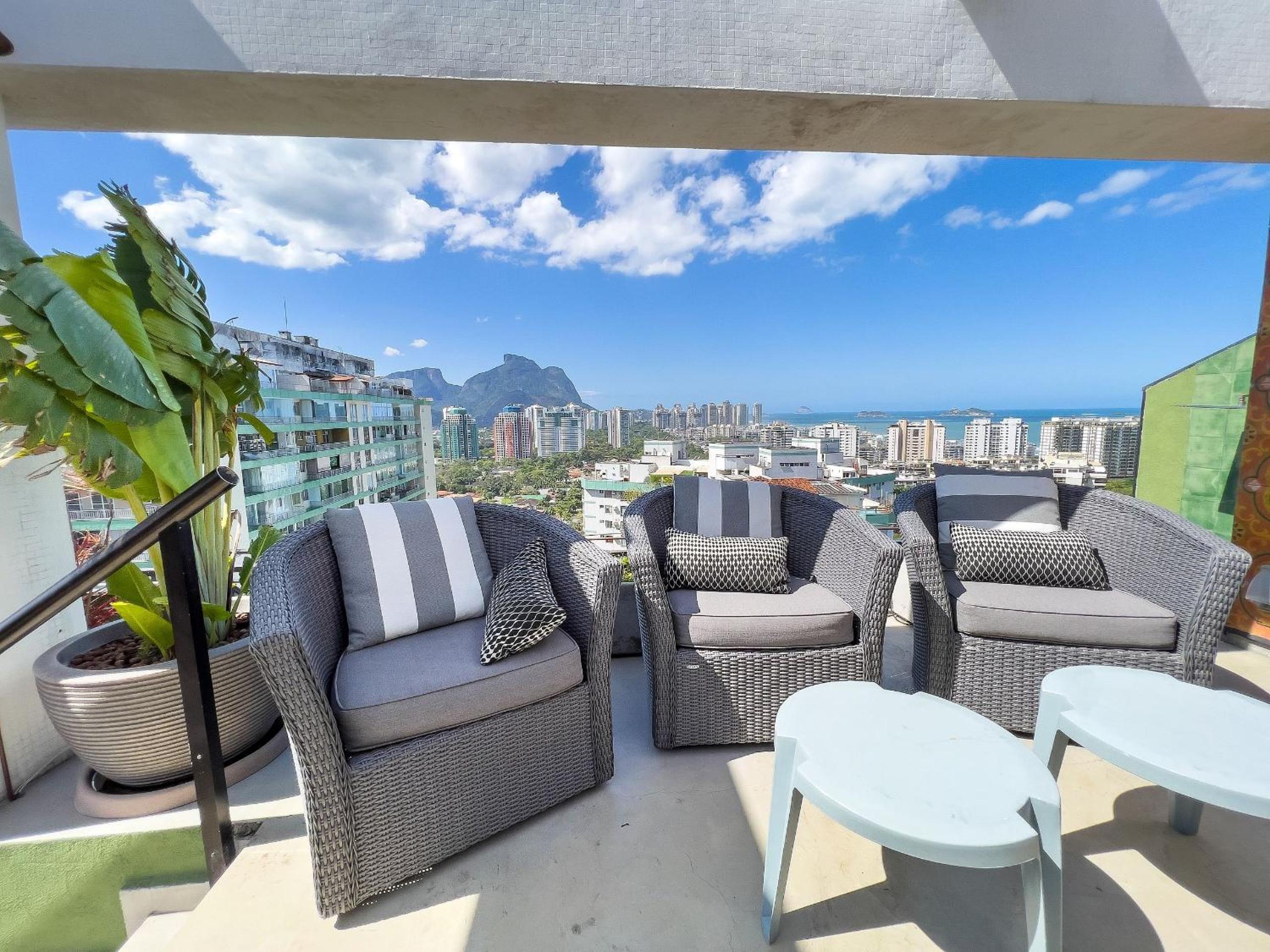 Maravilhosa Cobertura com Vista Panorâmica, Piscina e varanda Gourmet B11-0012