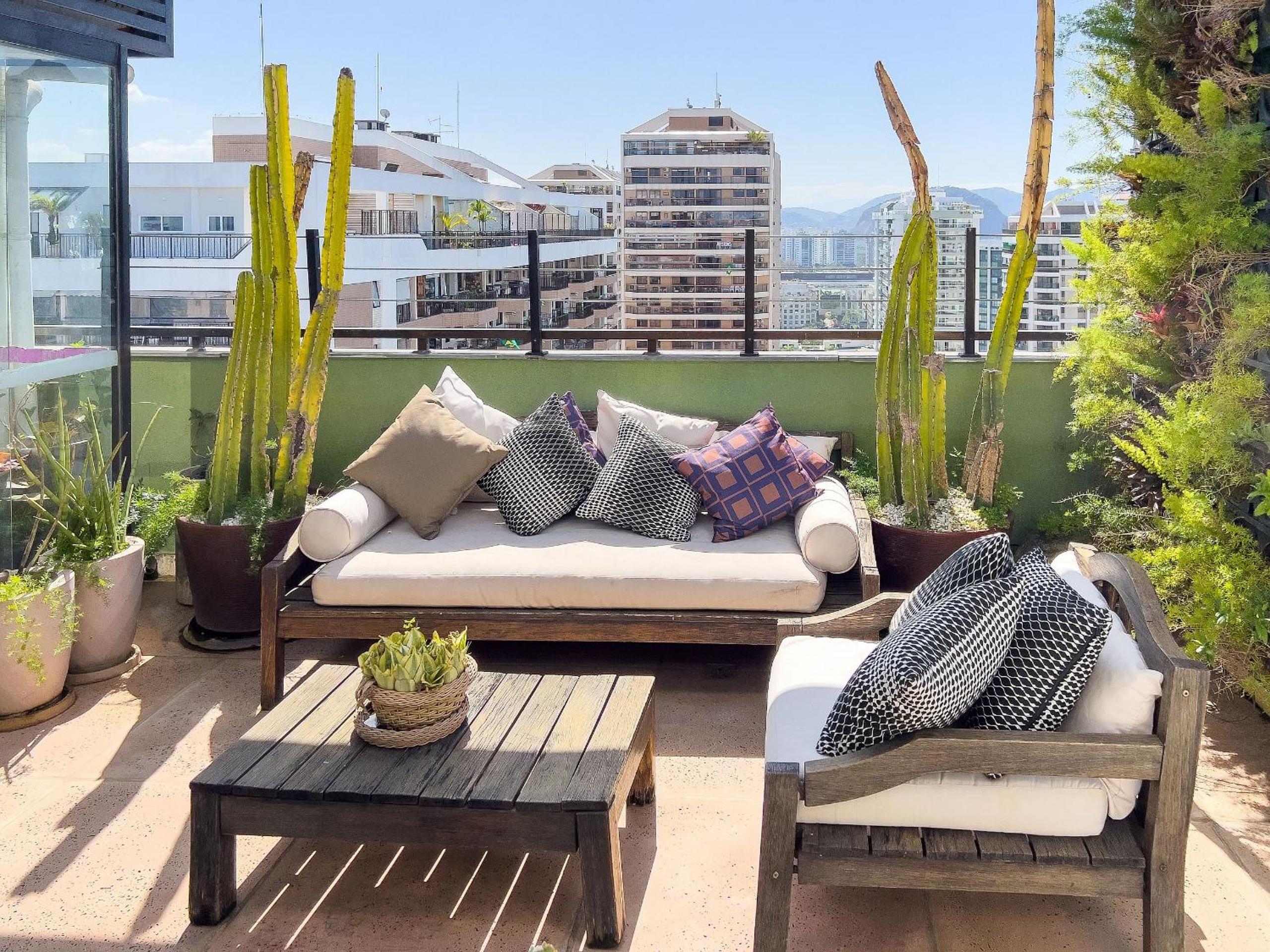 Maravilhosa Cobertura com Vista Panorâmica, Piscina e varanda Gourmet B11-0012