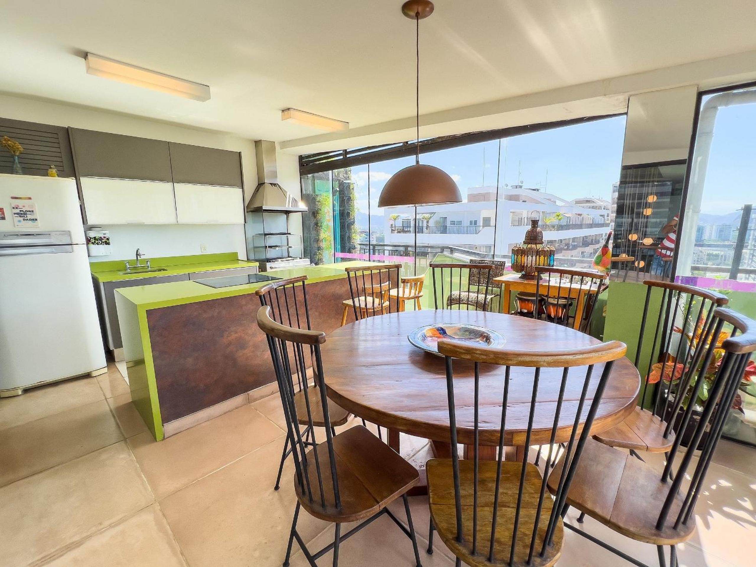 Maravilhosa Cobertura com Vista Panorâmica, Piscina e varanda Gourmet B11-0012