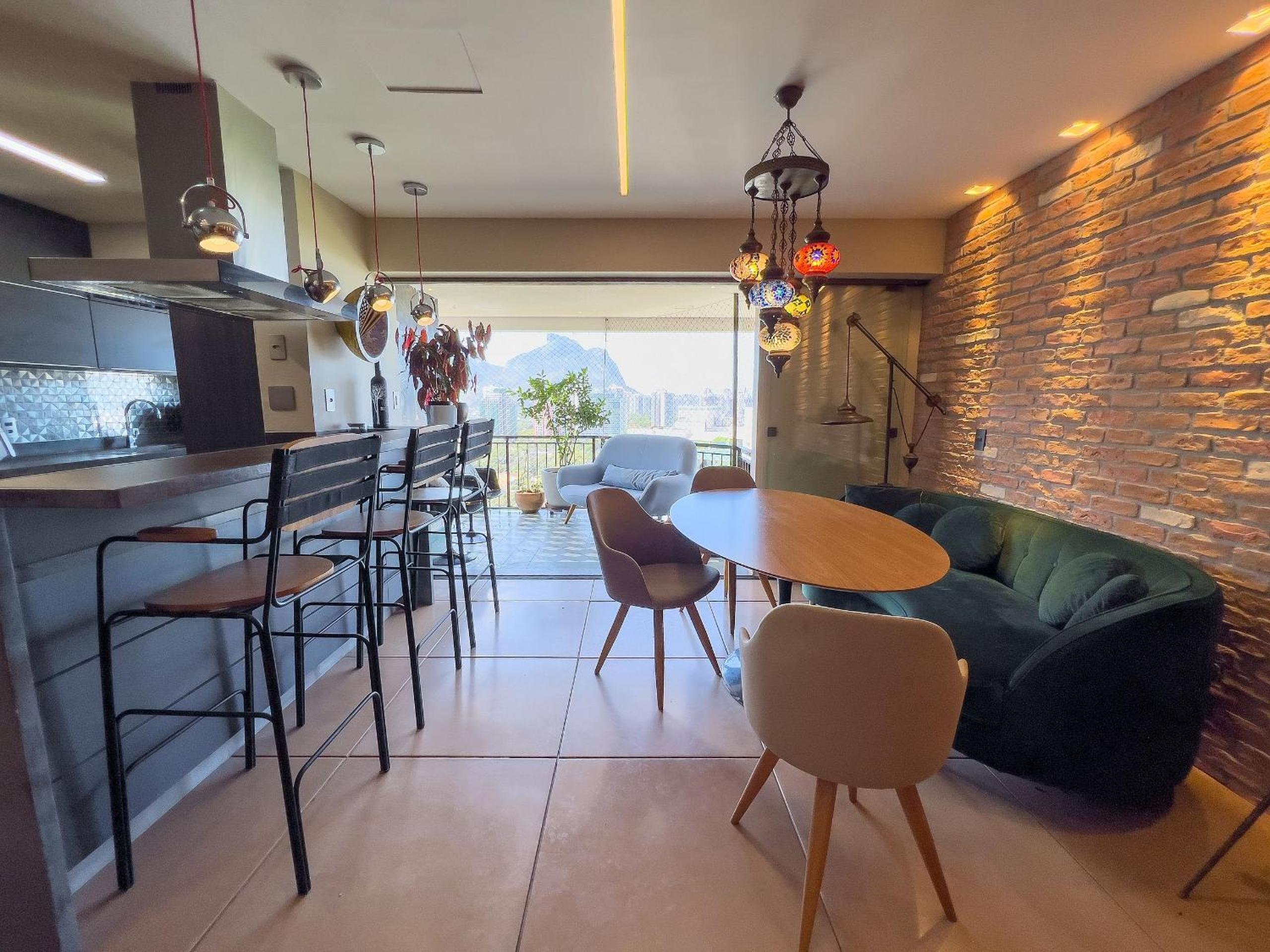 Maravilhosa Cobertura com Vista Panorâmica, Piscina e varanda Gourmet B11-0012