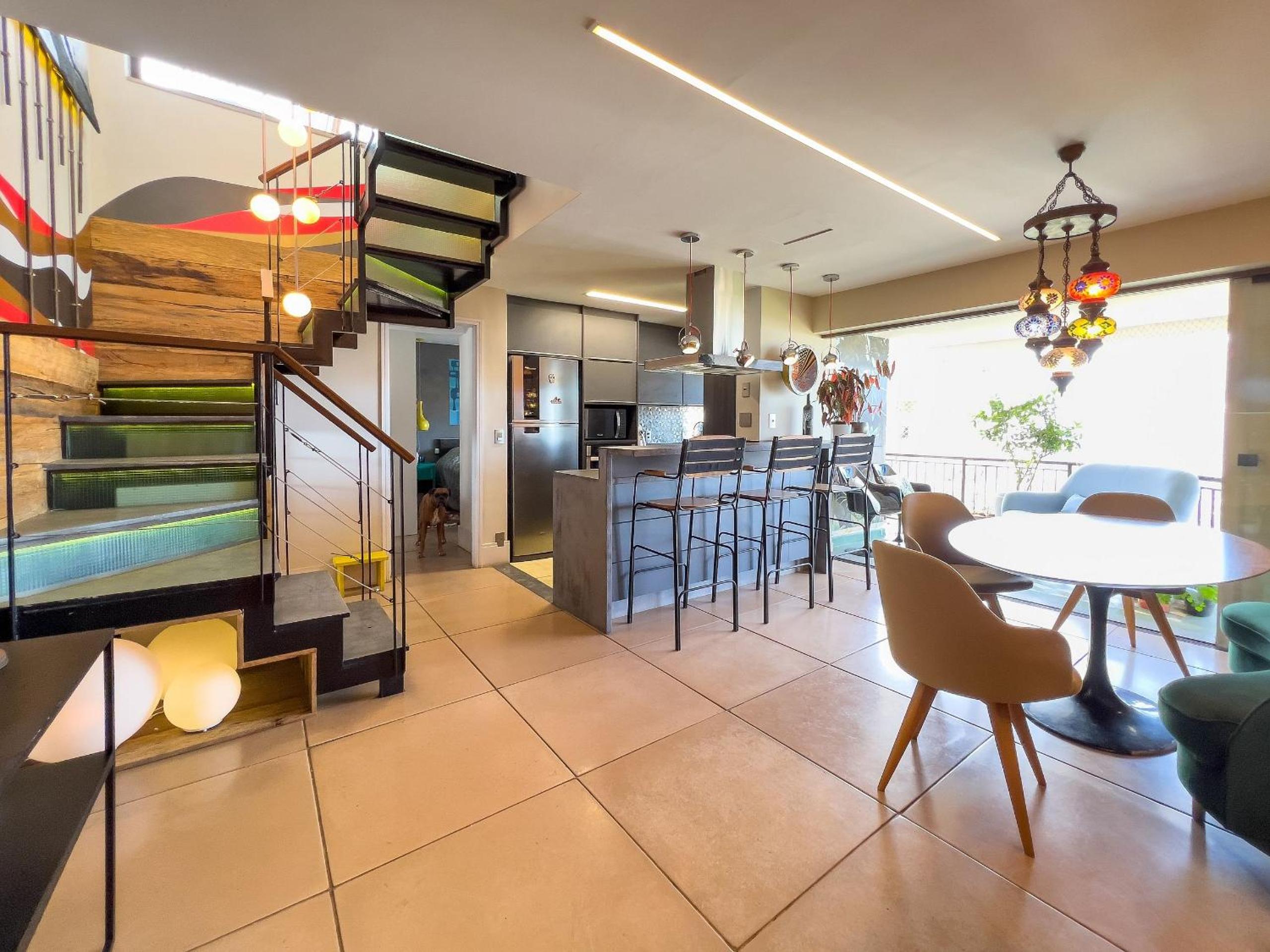 Maravilhosa Cobertura com Vista Panorâmica, Piscina e varanda Gourmet B11-0012