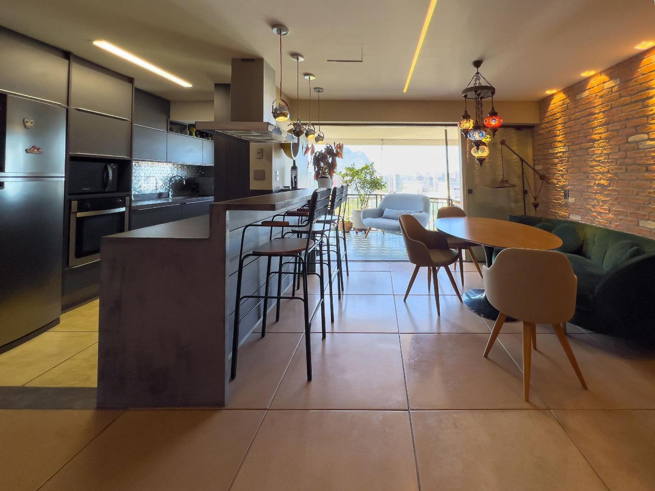 Maravilhosa Cobertura com Vista Panorâmica, Piscina e varanda Gourmet B11-0012