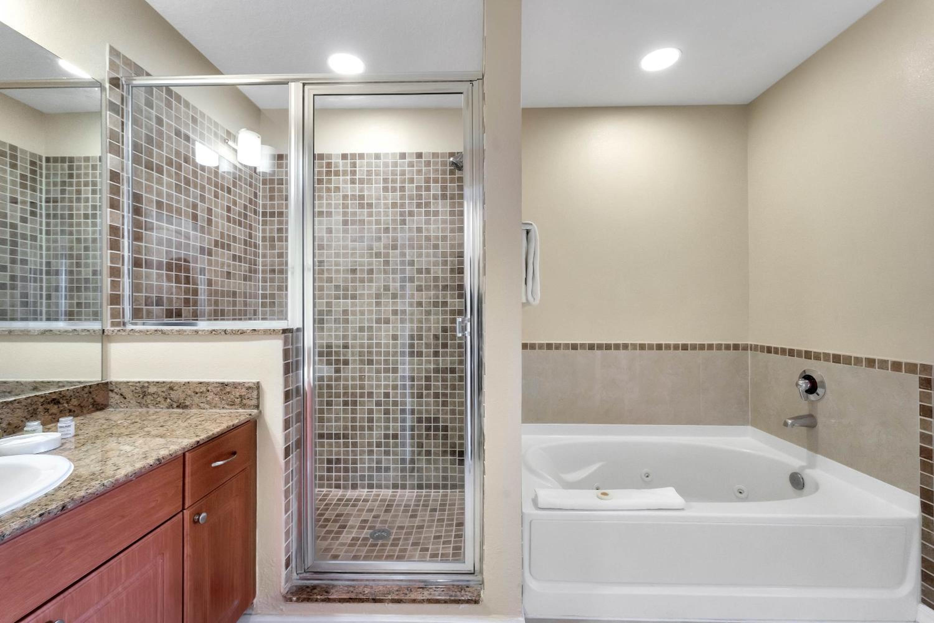 The Point, Lux Apartment 4 min from Universal