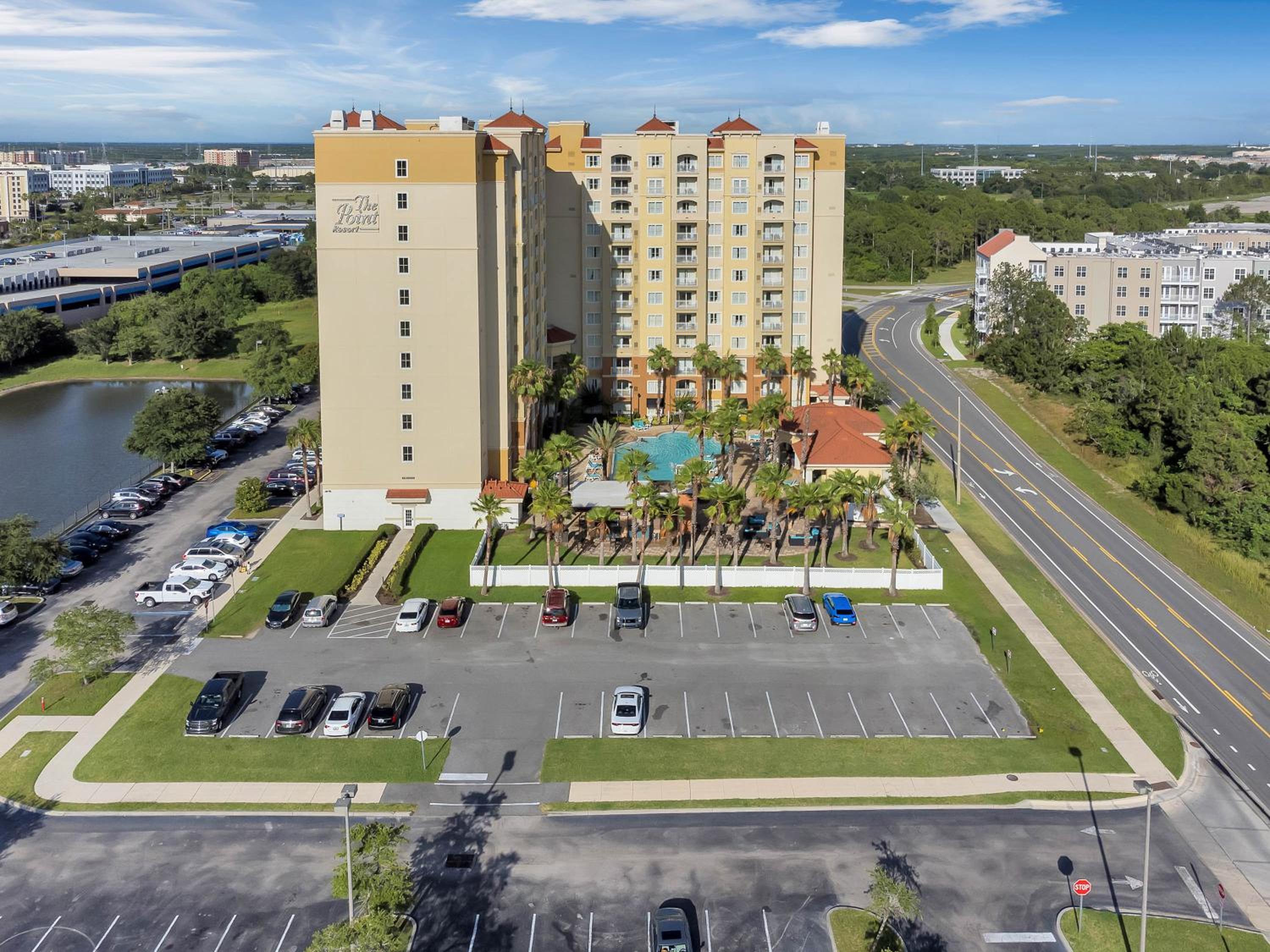 The Point, Lux Apartment 4 min from Universal