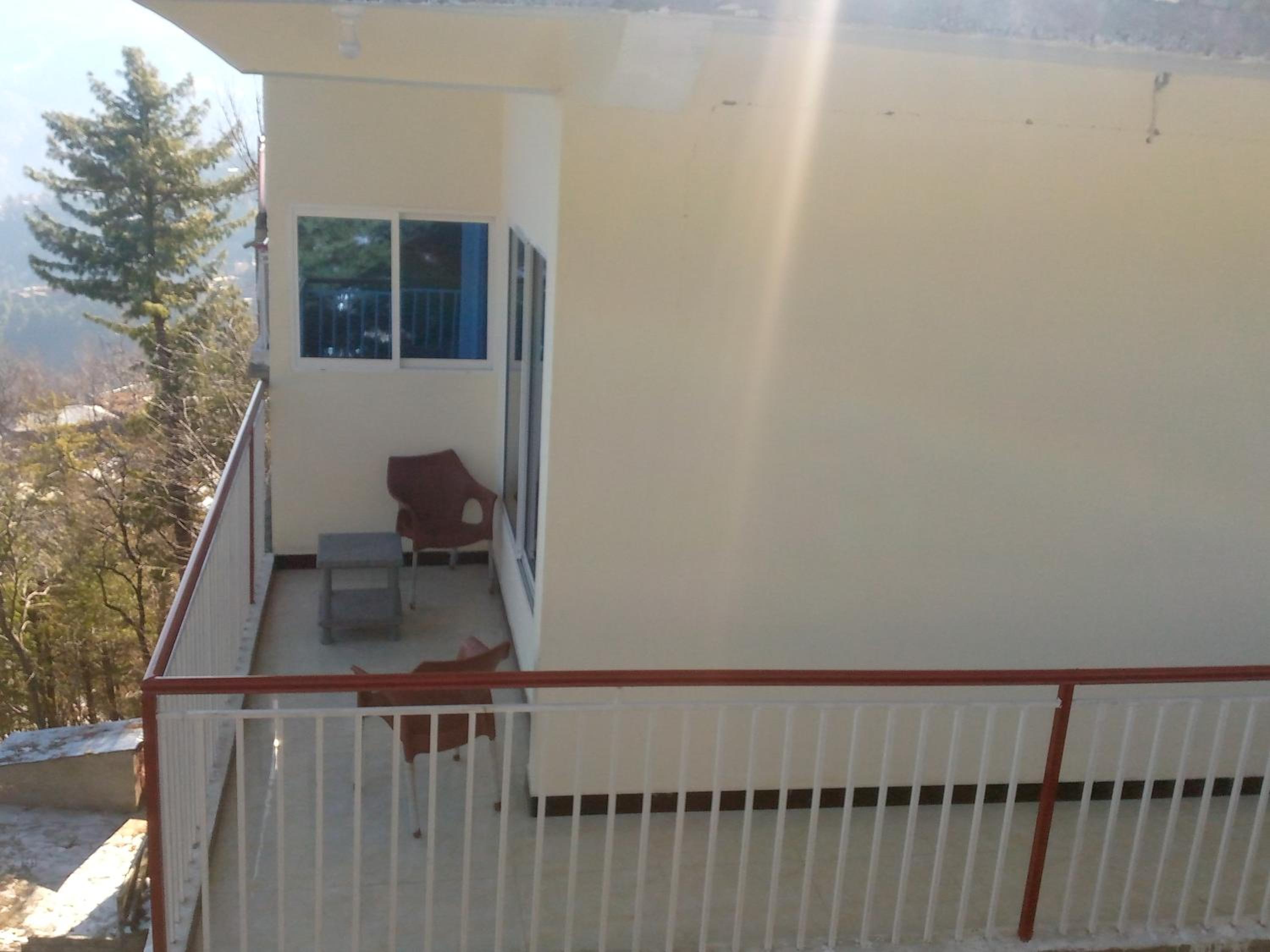 Photo 10